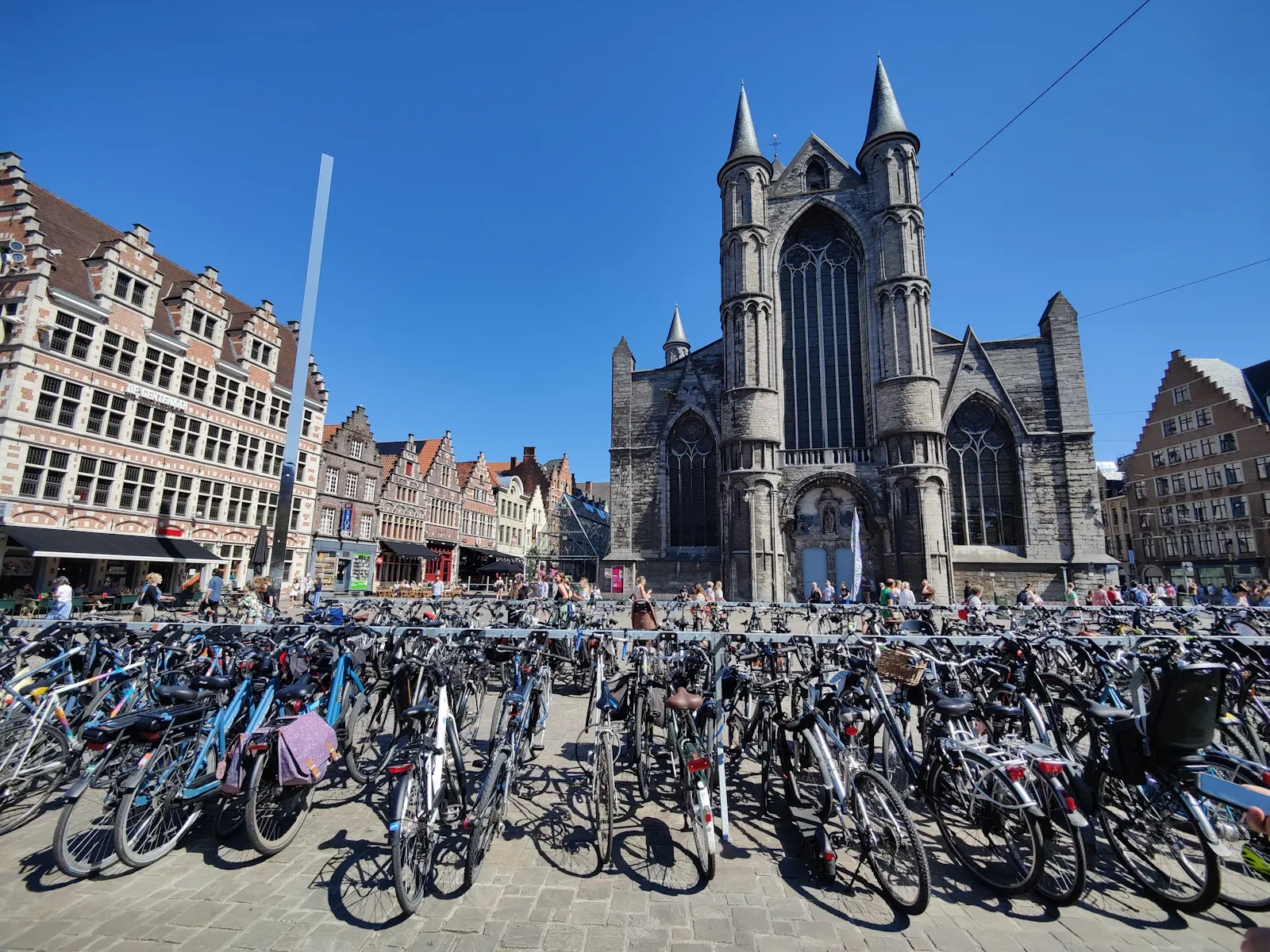 Sint-Niklaaskerk rising above a sea of bicycles | Korenmarkt 14, 9000 Gent