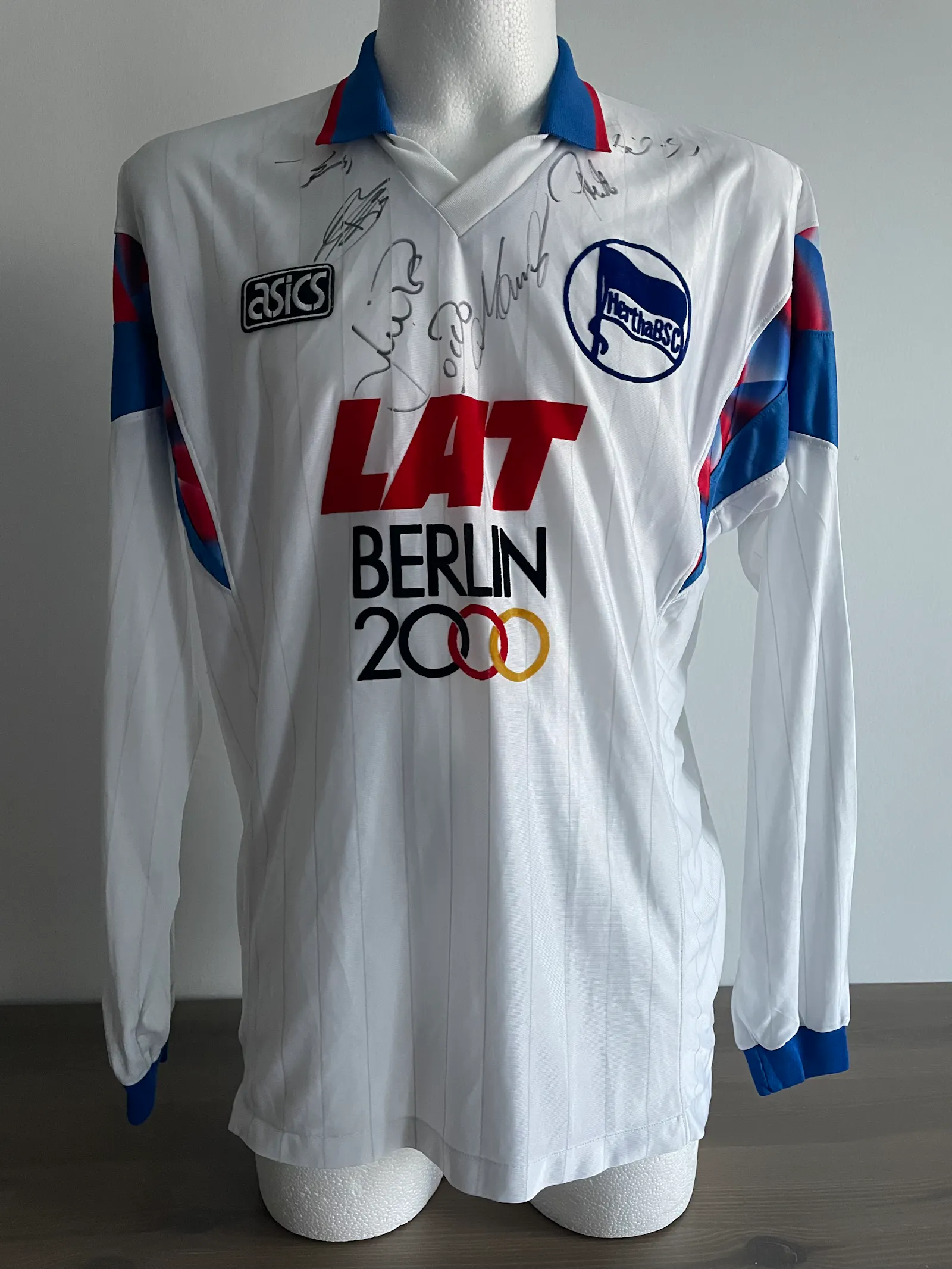 Trikot der Hertha-Amateure aus dem Viertefinale gegen
