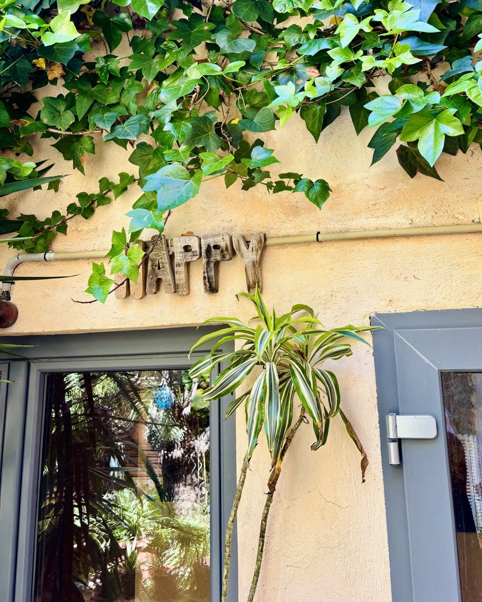 HAPPY - Rayaworx Coworking Mallorca
