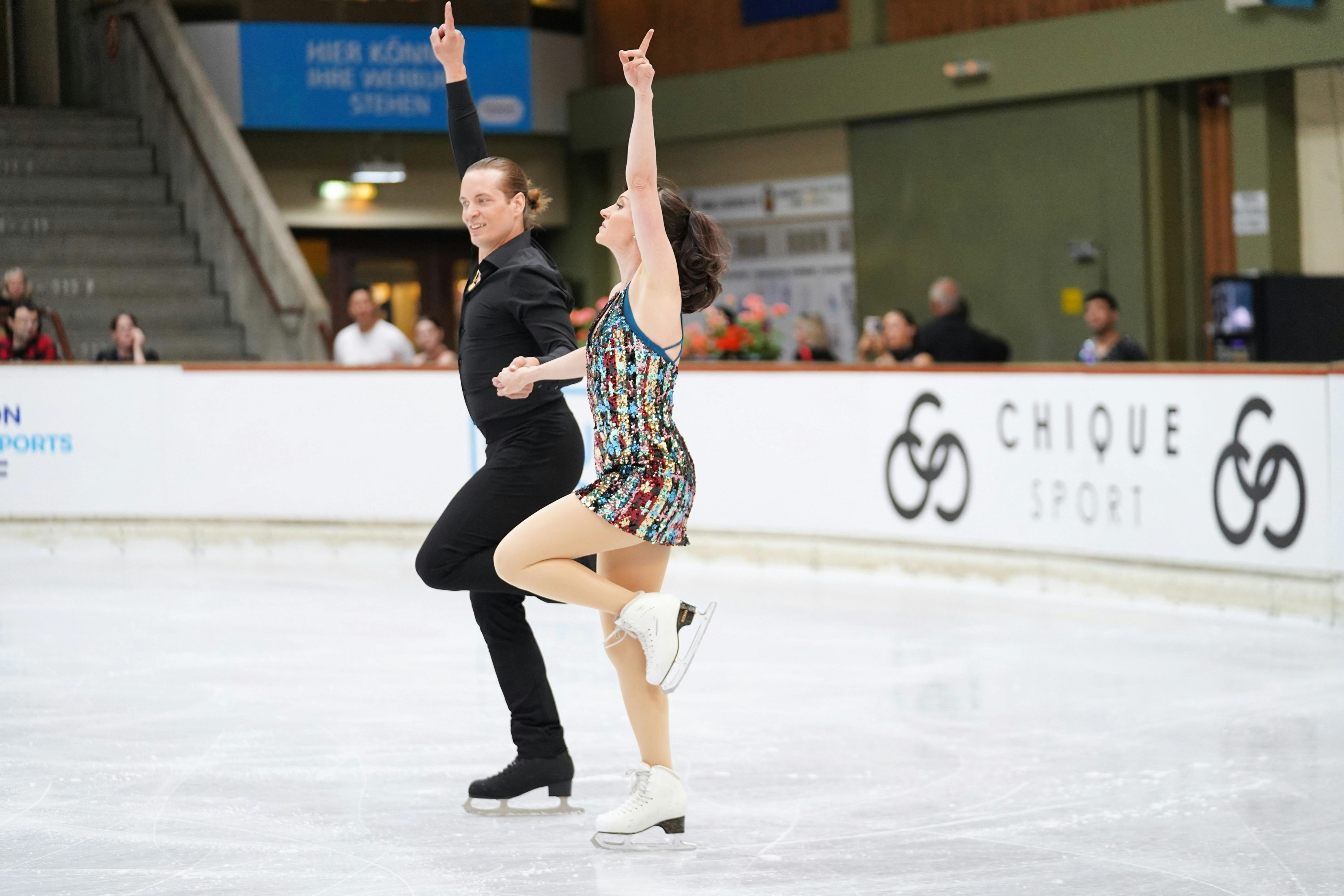 Eistanzpaar Beggs/Hubbell beim ISU Adult