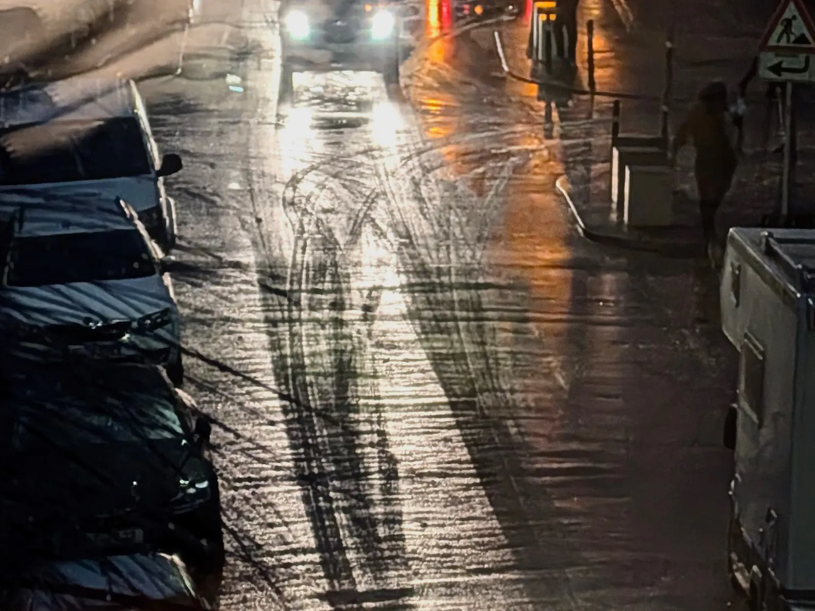 Eisglatte Schurwaldstraße. Foto: Jürgen Brand
