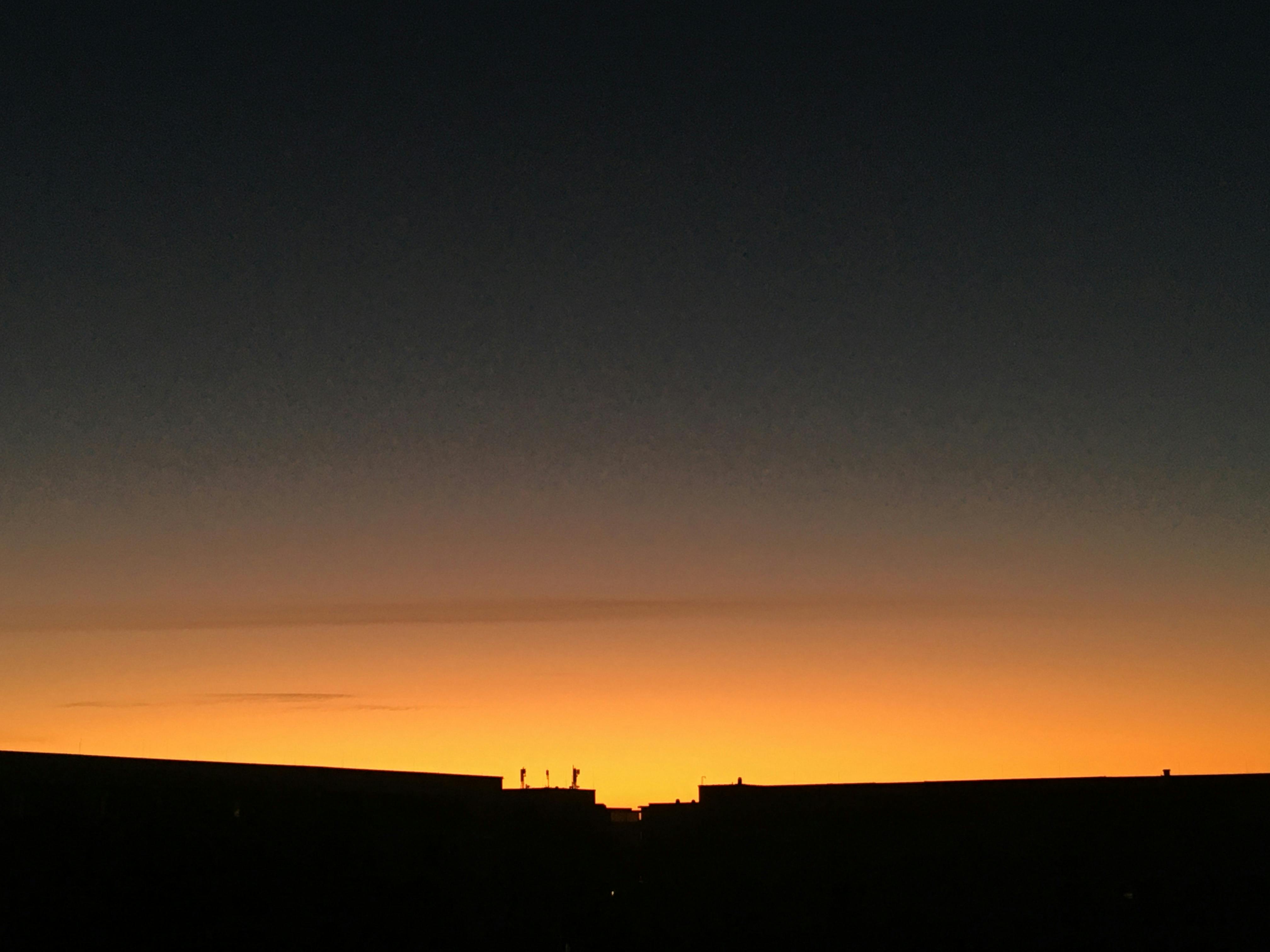 Ansicht Morgenhimmel in Berlin im November 2024