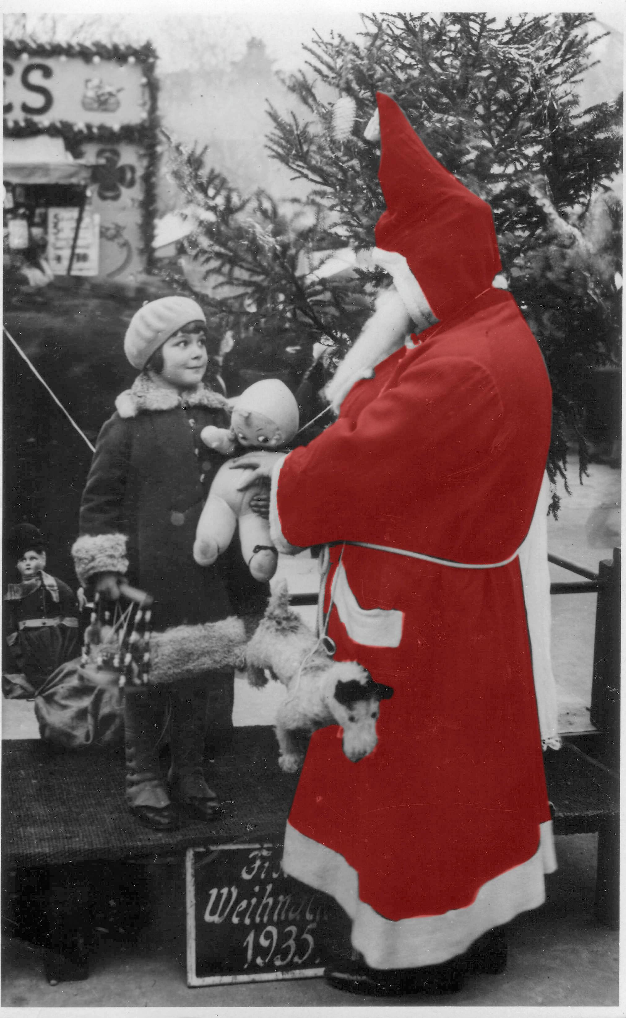 Weihnachten in Berlin 1935. Diese Fotos konnte man auf dem Alexanderplatz machen lassen. Ich habe selbst ein ähnliches in meinem Fotoalbum.
