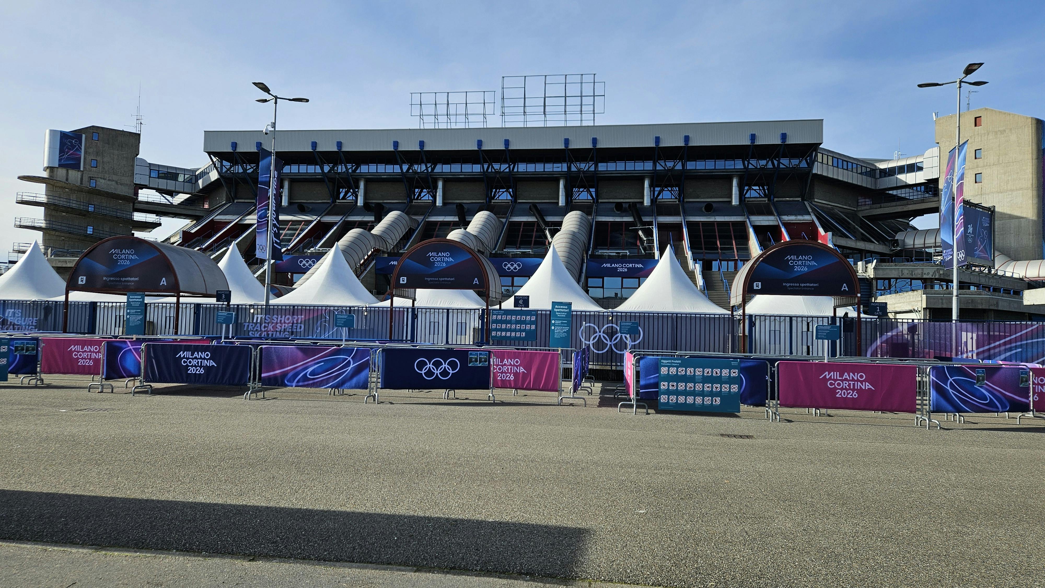 Die olympische Eishalle in Mailand