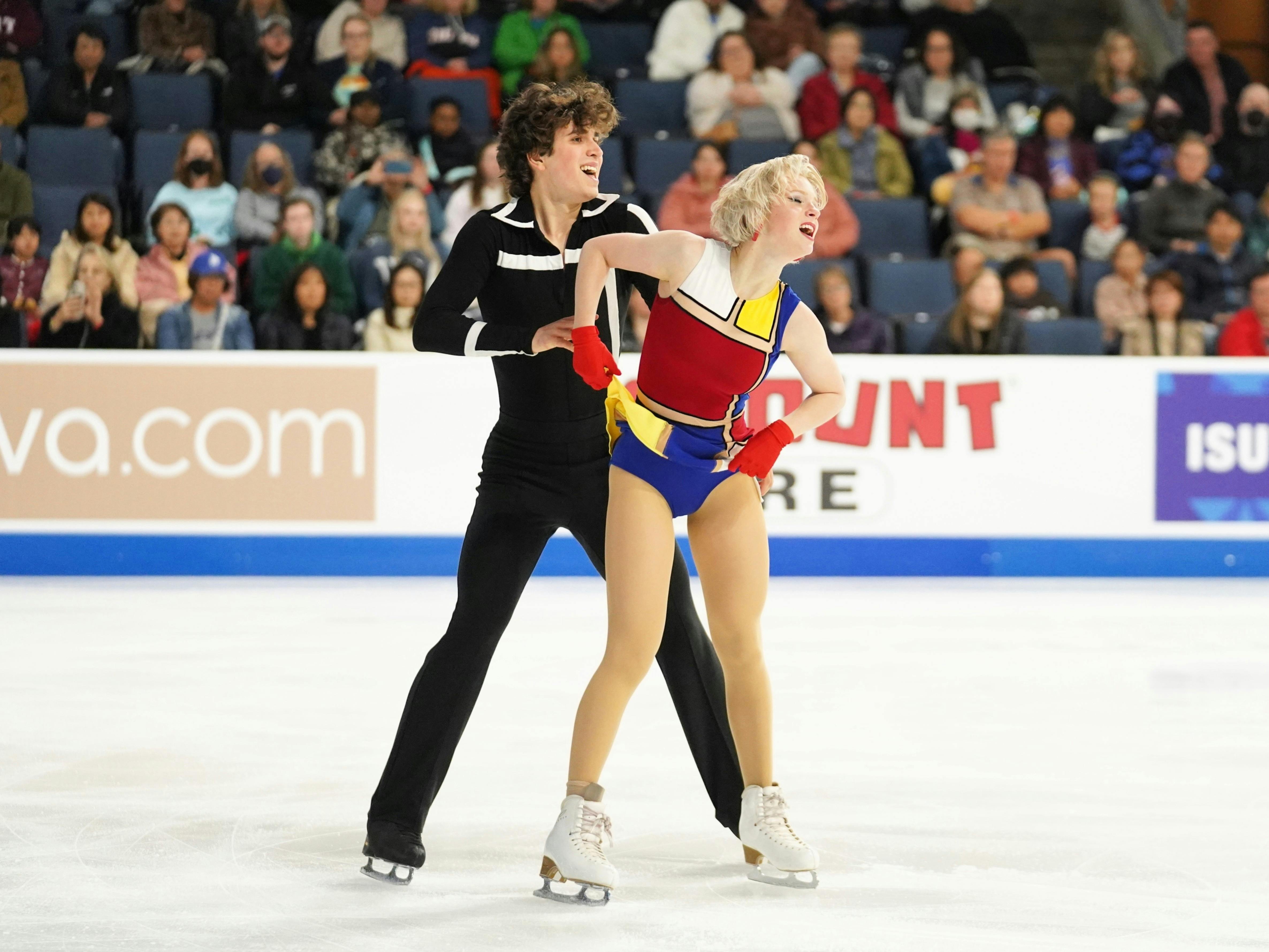 Eistanzpaar Elizabeth Tkachenko/Alexei Kiliakov zeigt seinen RD bei der Skate America 2024.