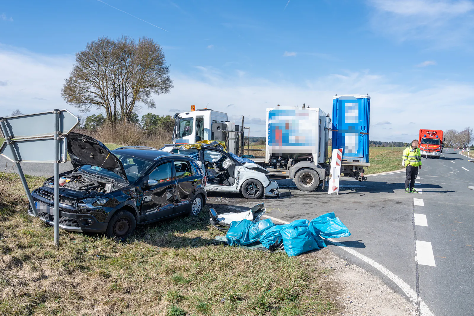 Für die 23-jährige Skodafahrerin kam jede Hilfe zu spät – sie verstarb noch an der Unfallstelle.