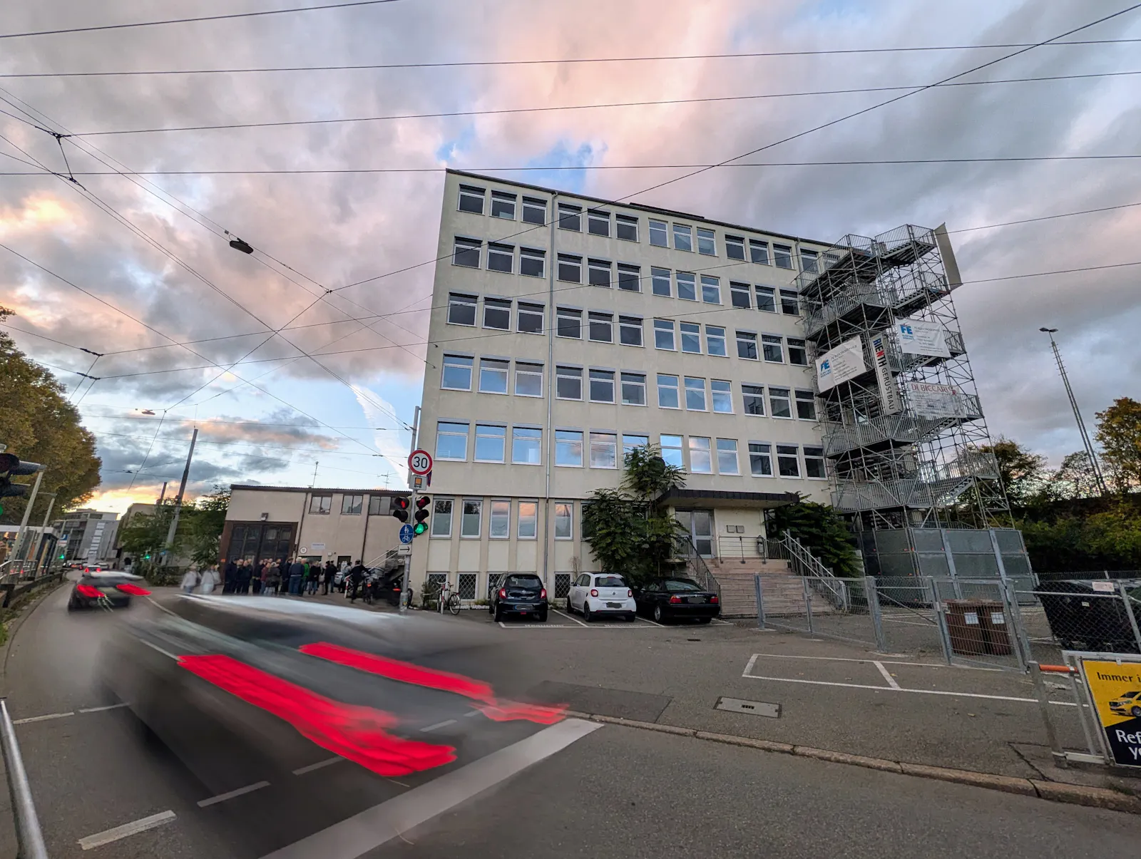 Die neue Gemeinschaftsunterkunft für Geflüchtete in Stuttgart-Wangen kann bezogen werden. Foto: Jürgen Brand