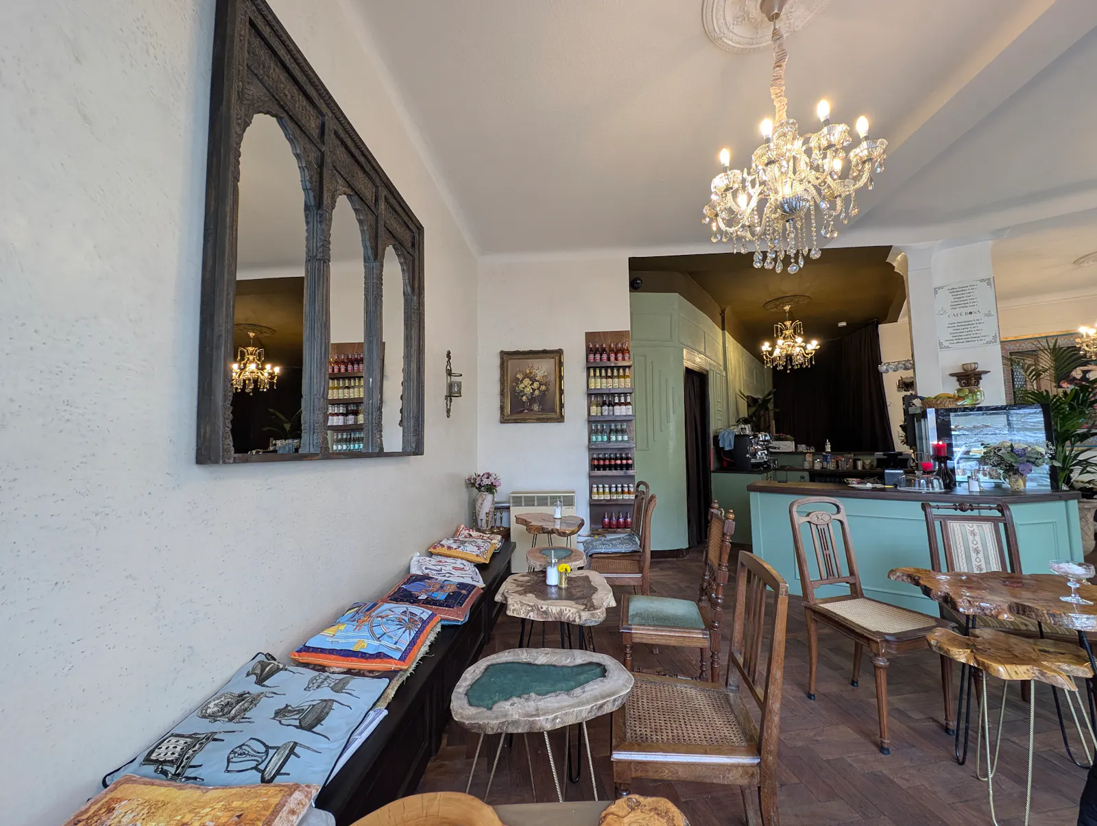 Der Stuttgarter Osten hat ein neues Café: das Café Bona in der Heinrich-Baumann-Straße 21. Foto: Jürgen Brand