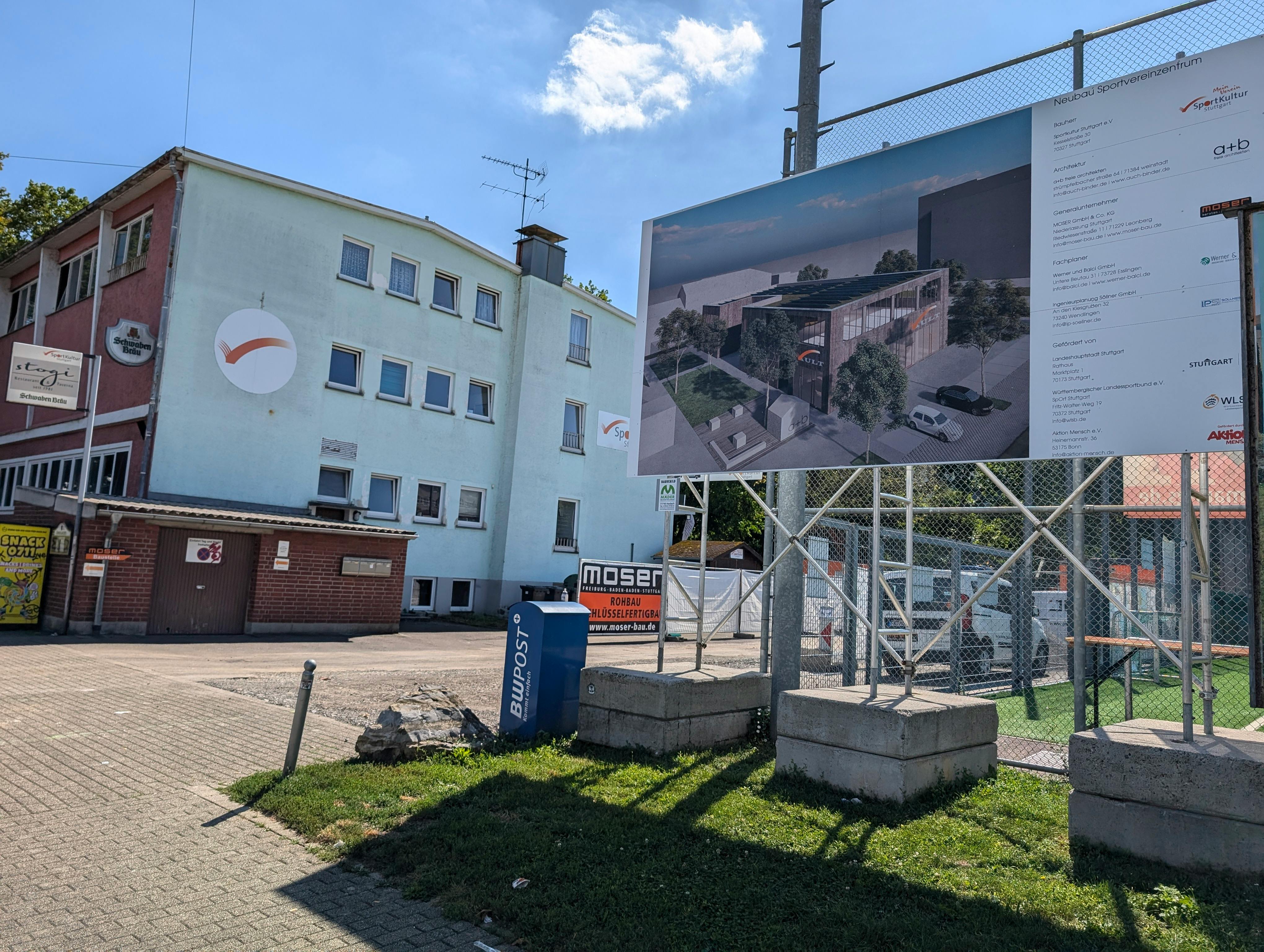 Seit dem Spatenstich am 18. Juli laufen die Arbeiten für das neue Vereinszentrum der Sportkultur in Stuttgart-Wangen. Foto: Jürgen Brand