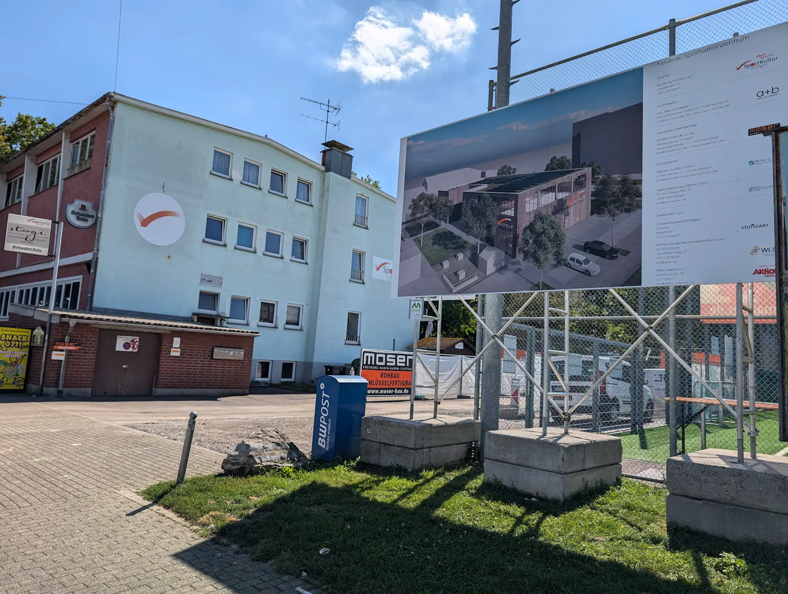 Seit dem Spatenstich am 18. Juli laufen die Arbeiten für das neue Vereinszentrum der Sportkultur in Stuttgart-Wangen. Foto: Jürgen Brand