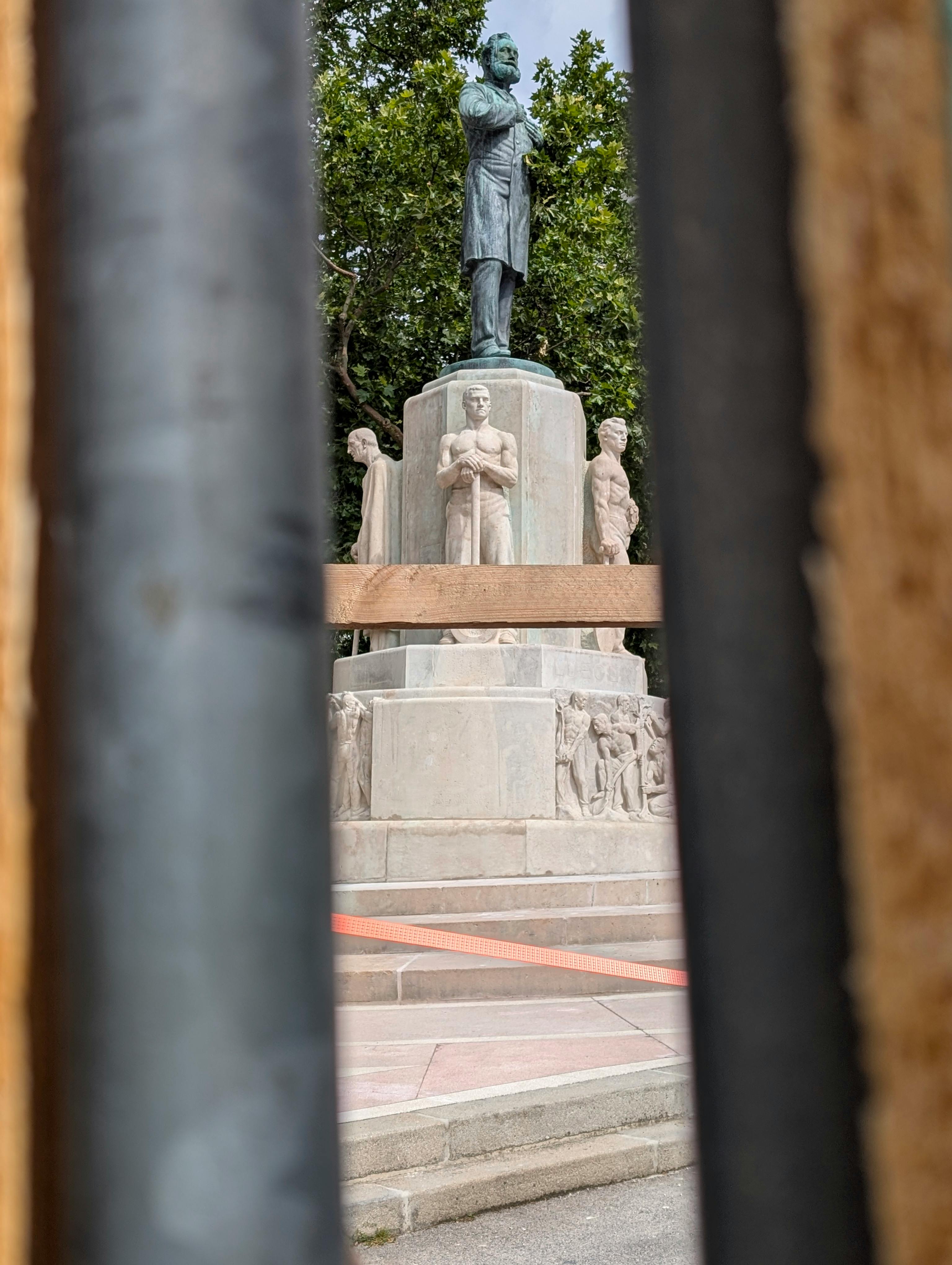 Die neue Statue