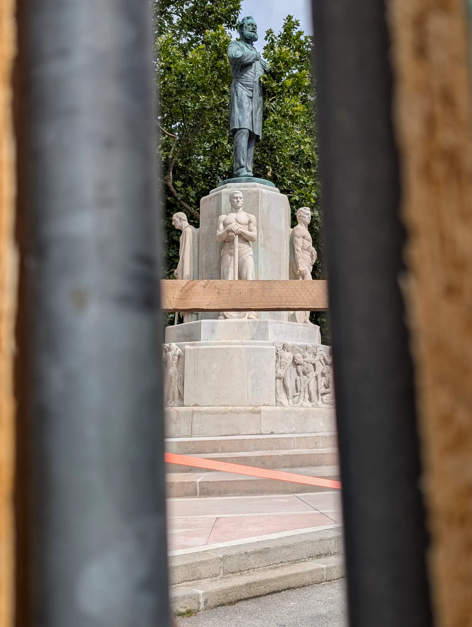 Die neue Statue