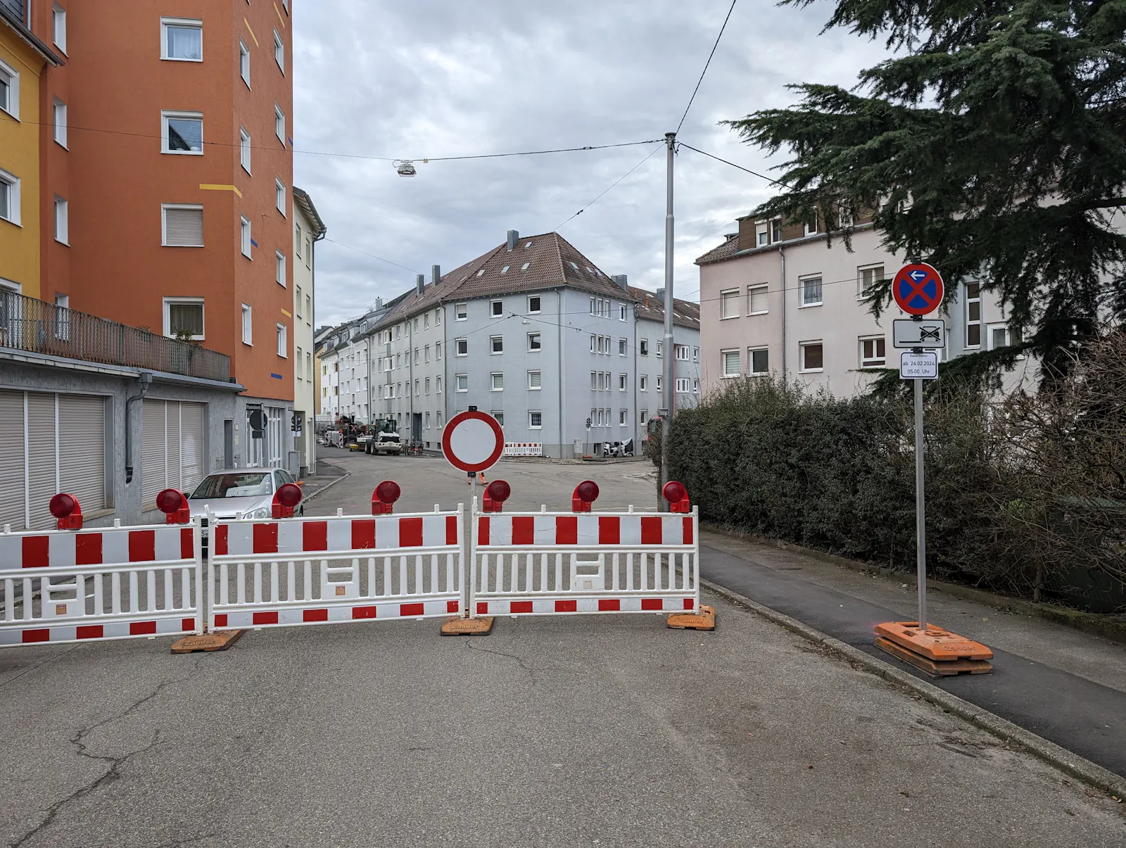 Die Kreuzung Pflasteräcker-/Bergstraße in Gablenberg ist seit heute Baustelle. Foto: Jürgen Brand
