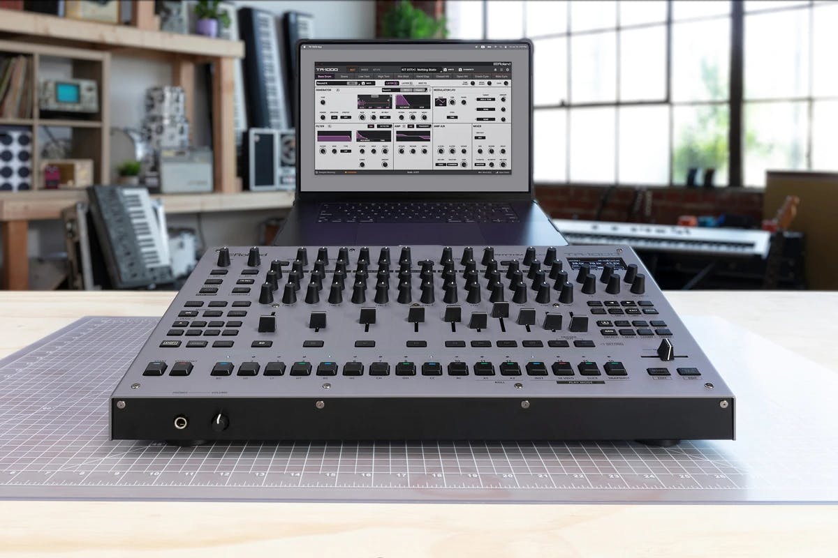 •	Roland TR-1000
	•	Roland TR-1000 Rhythm Creator
	•	Roland neue Drum Machine 2025
	•	Roland TR-1000 Features
	•	TR-1000 Drumcomputer
	•	Roland TR-1000 Test
	•	Roland TR-1000 Review
	•	Roland TR-1000 Preis
	•	Roland TR-1000 Release Date
	•	Roland TR-1000 kaufen
	•	Roland Drum Machine analog digital
	•	Roland TR-808 909 Nachfolger
	•	Beste Drum Machine 2025
	•	TR-1000 Sampling Sequencer
	•	Roland TR-1000 vs TR-8S
	•	Roland Drumcomputer Neuheit
	•	Roland TR-1000 Synth Features
	•	Roland TR-1000 Workflow
	•	Roland TR-1000 Sound Demo