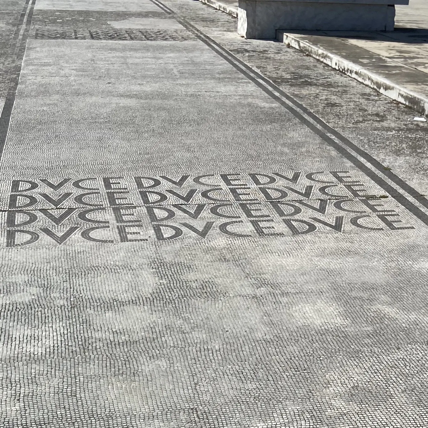 Titel des Bildes Bildbeschreibung