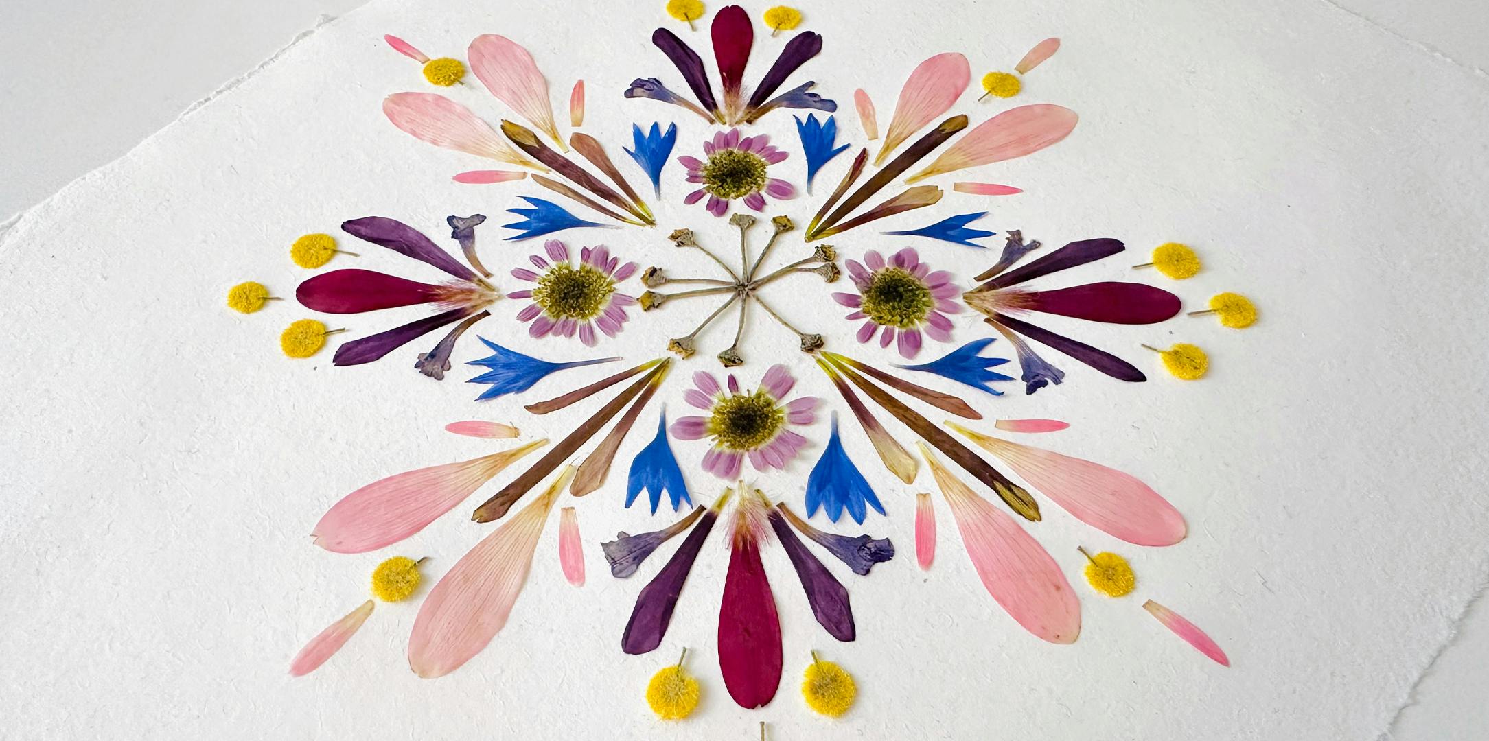 Wenn Blüten zu Bildern werden - Workshop Blumenkunst in Hamburg am 20. und 22. März 2026 in der elbsalon - KREATIVLOUNGE