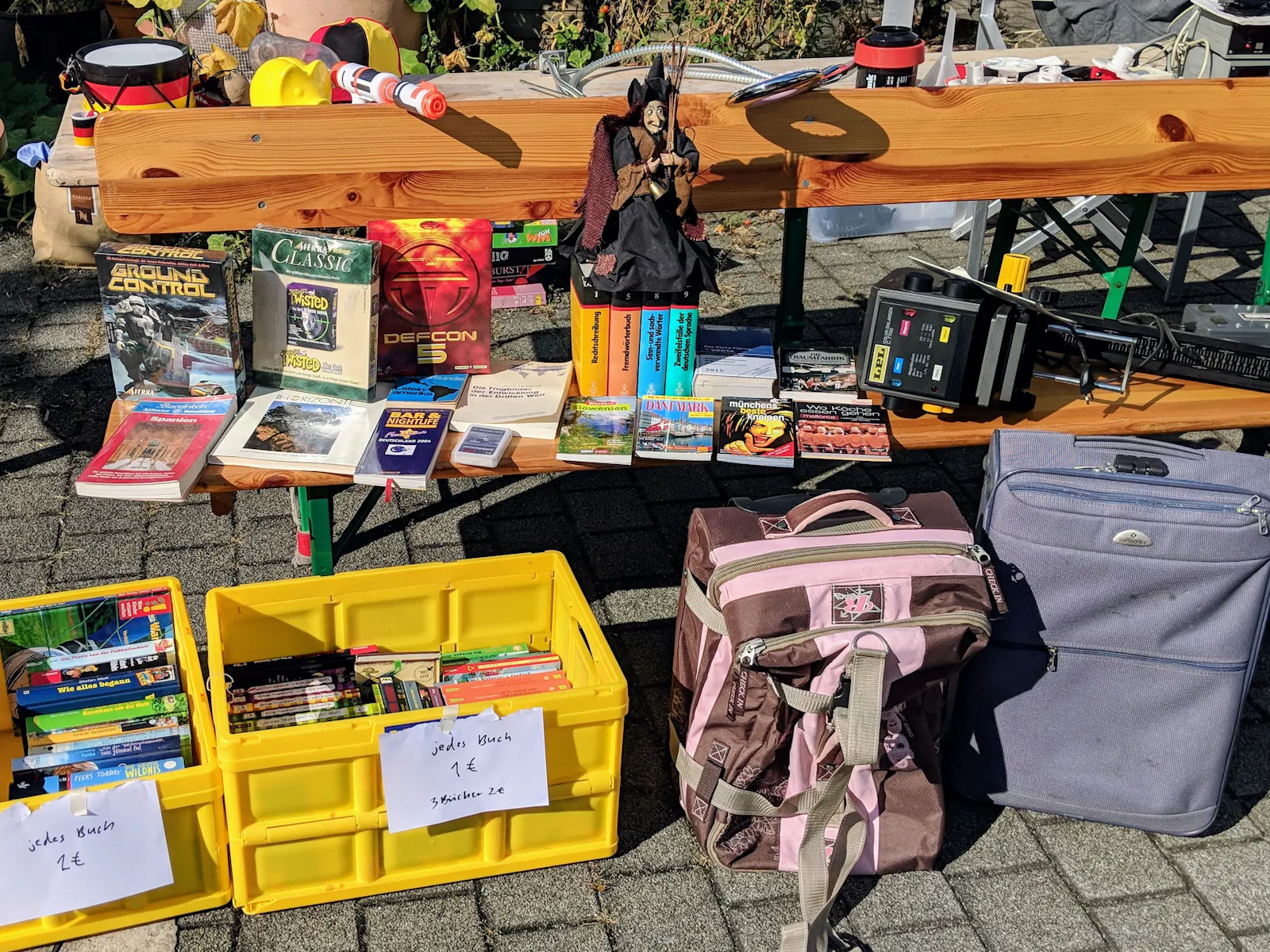 Am Samstag verwandeln sich Teile von Gablenberg in einen einzigen großen Flohmarkt. Foto: Jürgen Brand
