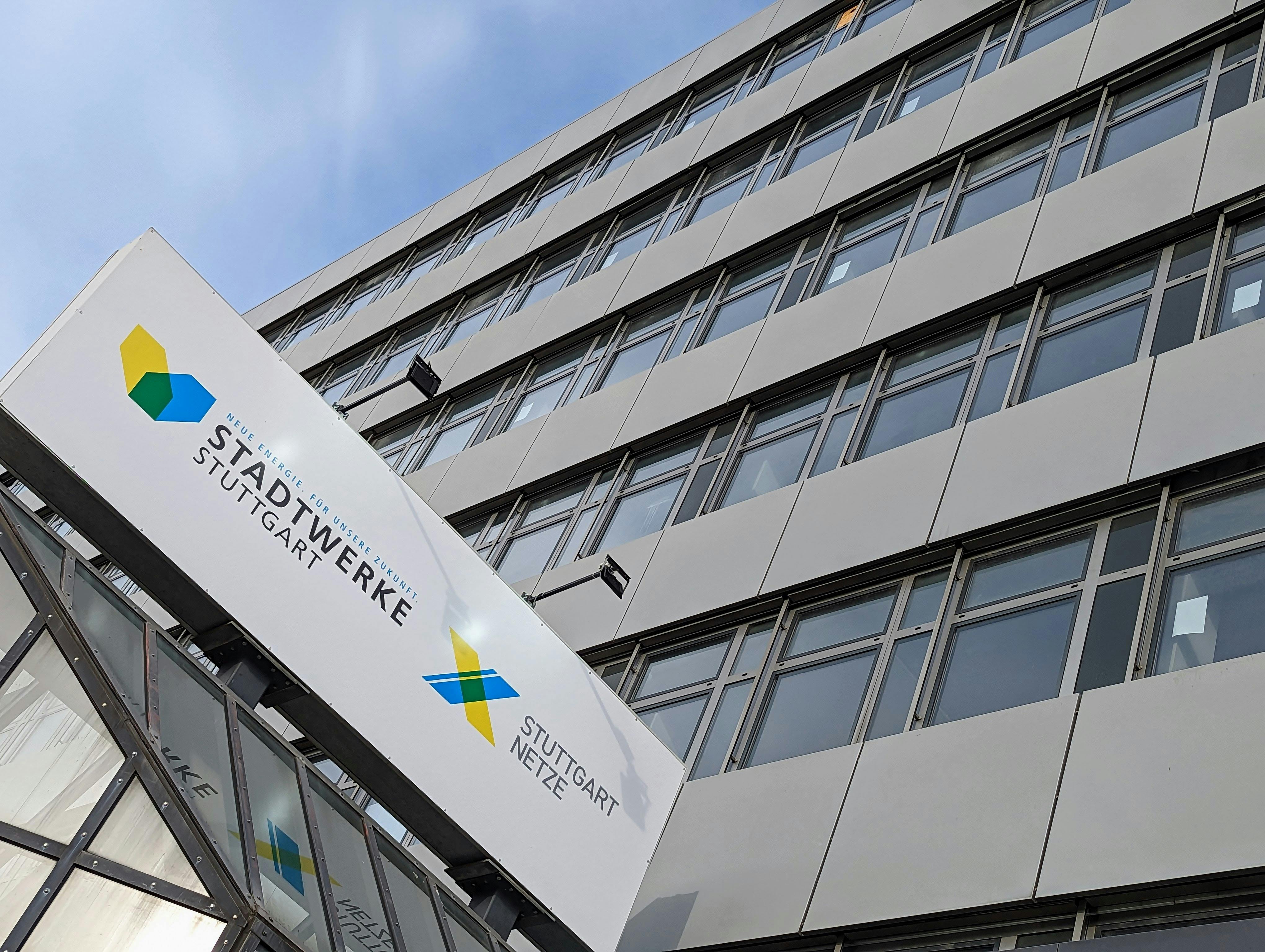 800 Mitarbeitende haben die Stadtwerke in ihrer neuen Zentrale in Stuttgart-Wangen. Es sollen noch mehr werden. Foto: Jürgen Brand