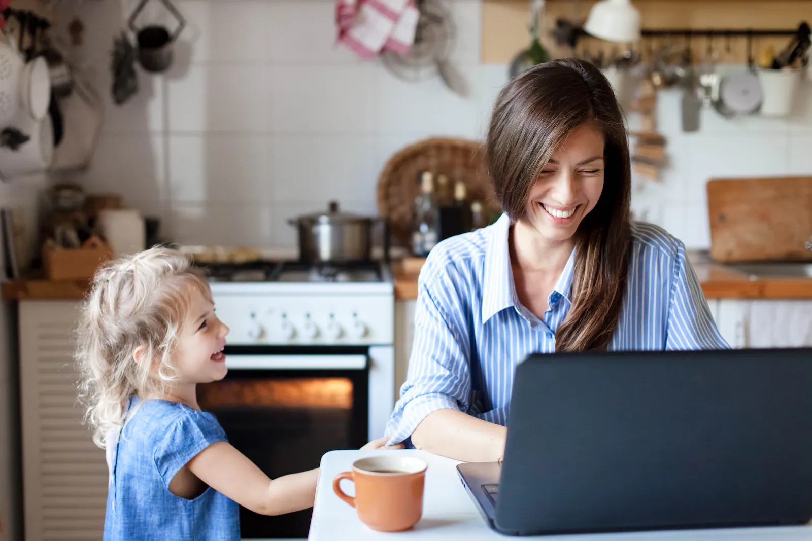 Als Datenerfasser (m/w/d) sind Sie einer unserer wichtigsten Mitarbeiter, Aufstiegschancen und arbeiten im Home-Office bei überdurchschnittlicher Bezahlung - jetzt bewerben!
