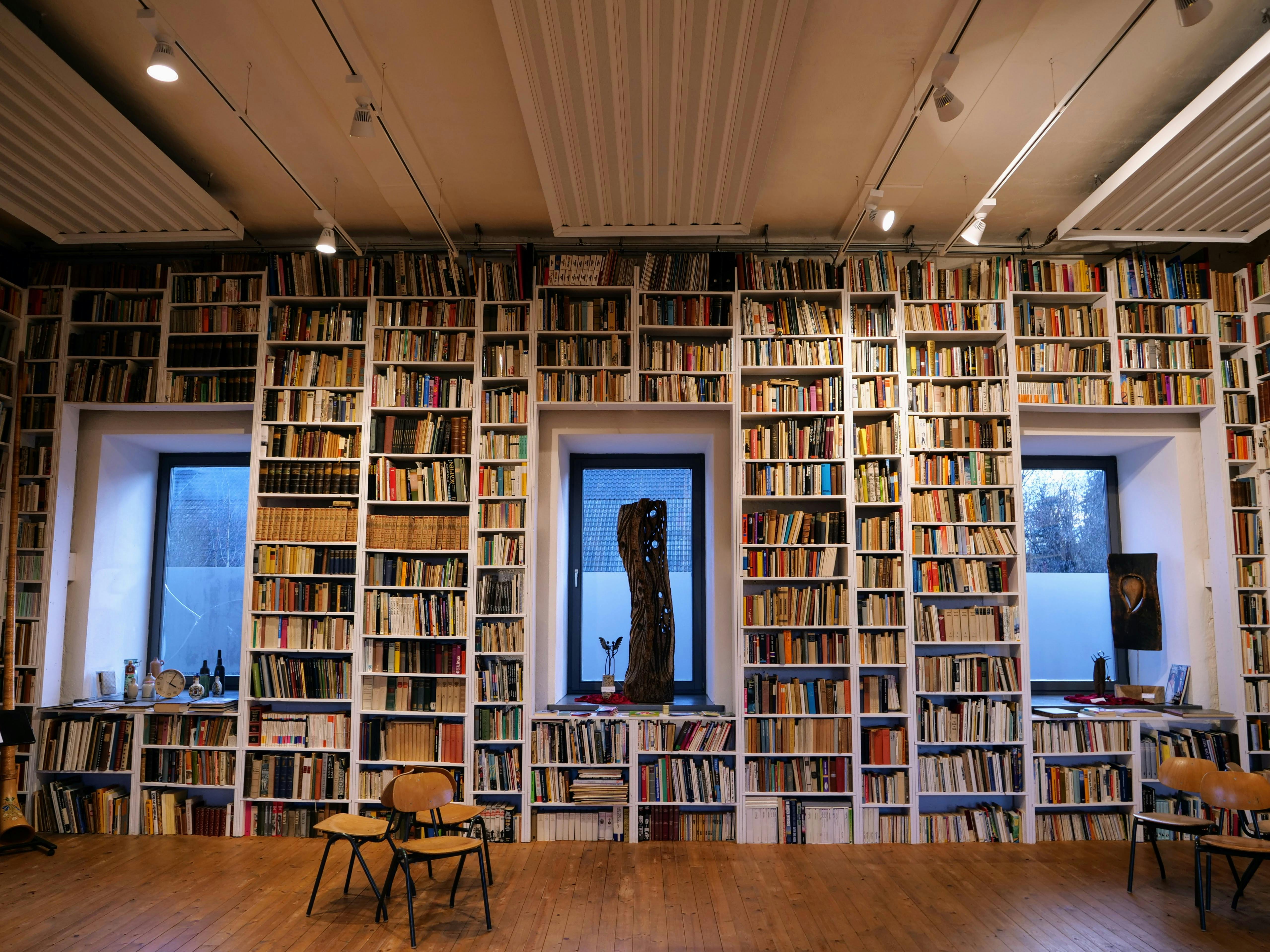 Bibliothek in der Genussmanufaktur in Leutkirch-Urlau. Foto: Jürgen Brand