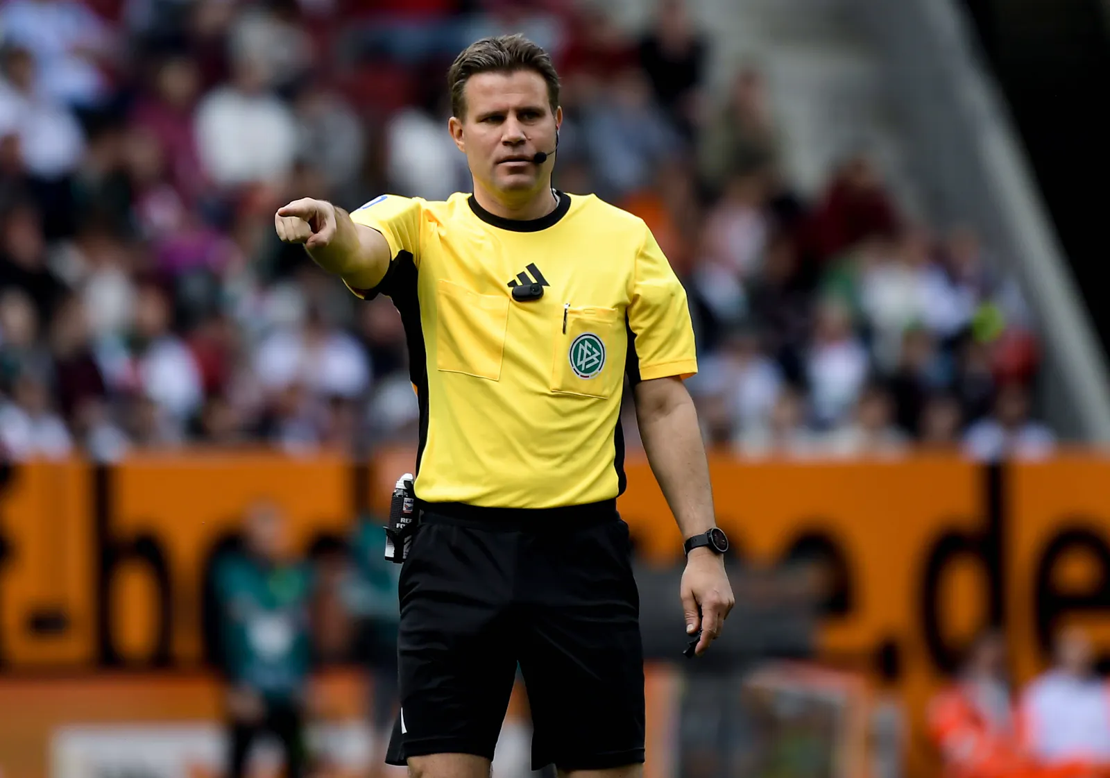 Dr. Felix Brych