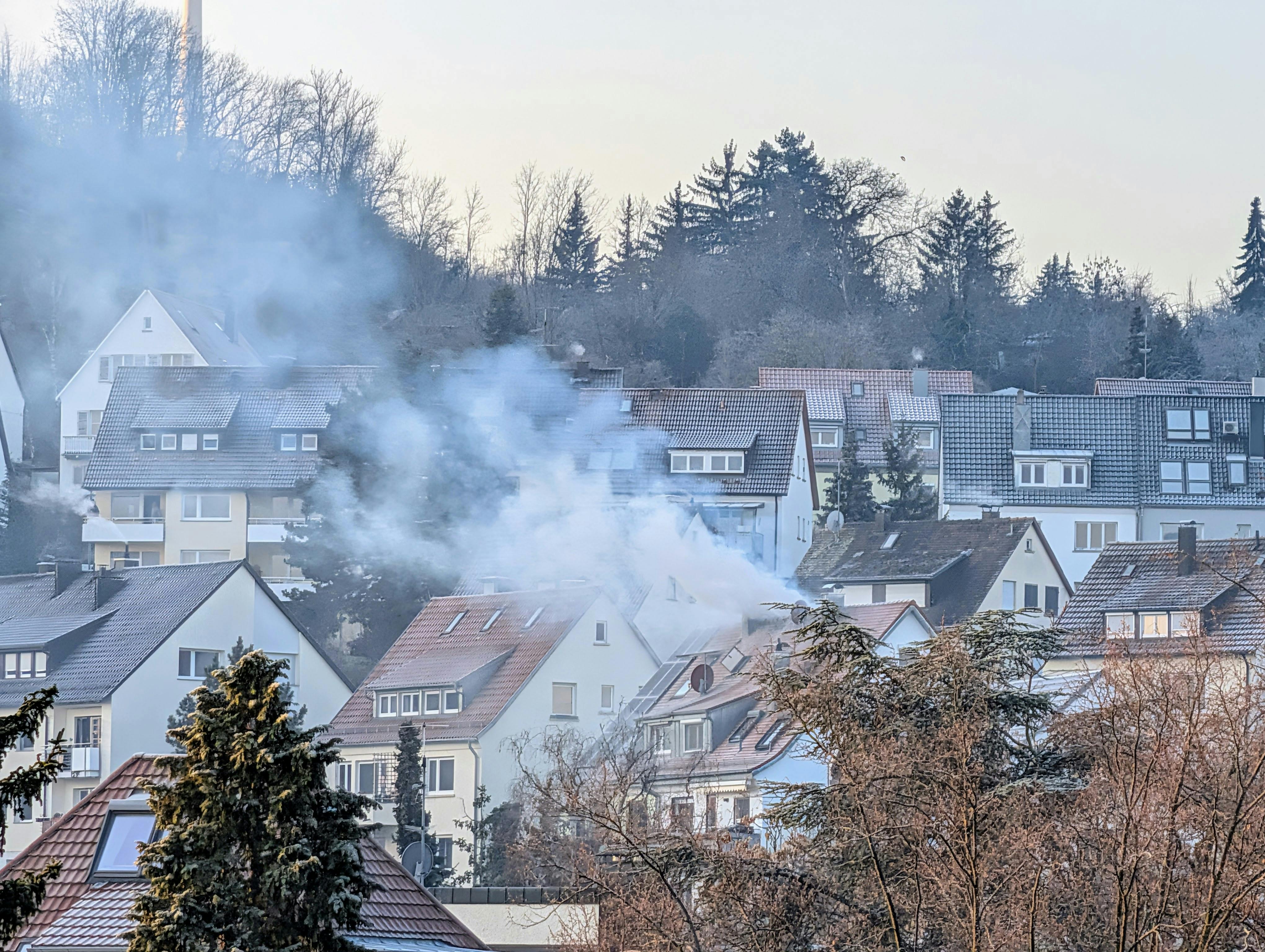 Die Feuerwehr hatte den Brand schnell unter Kontrolle. Foto: Jürgen Brand