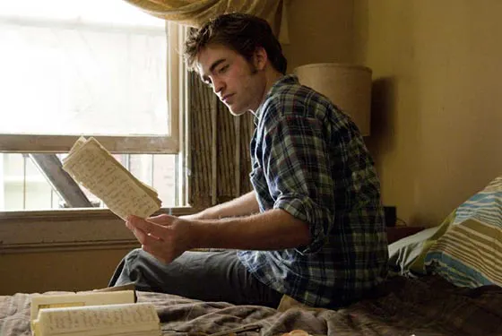 Robert Pattinson liest