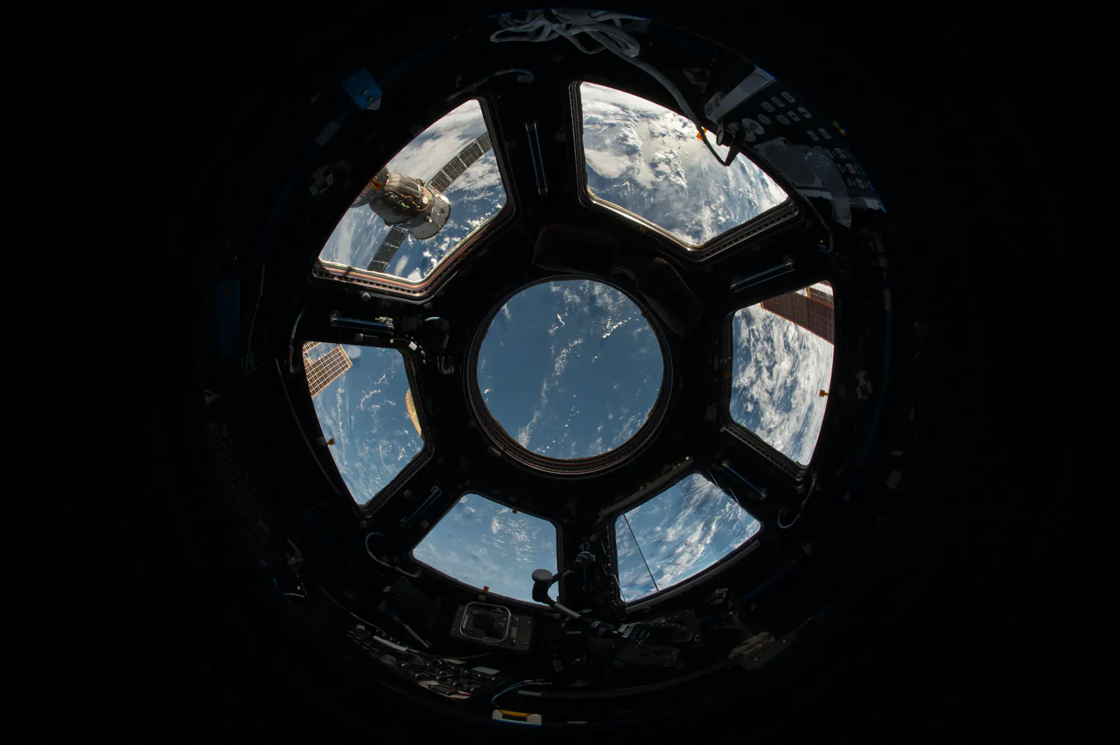 Blick aus der Cupola der ISS