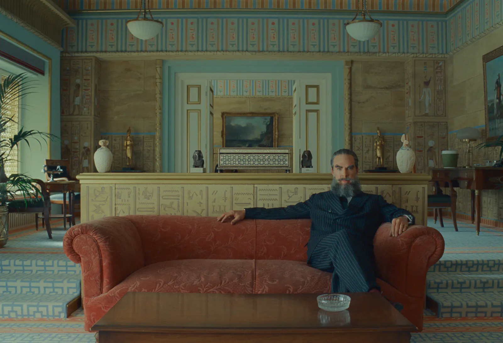 Benedict Cumberbatch als Uncle Nubar Wes Andersons THE PHOENICIAN SCHEME