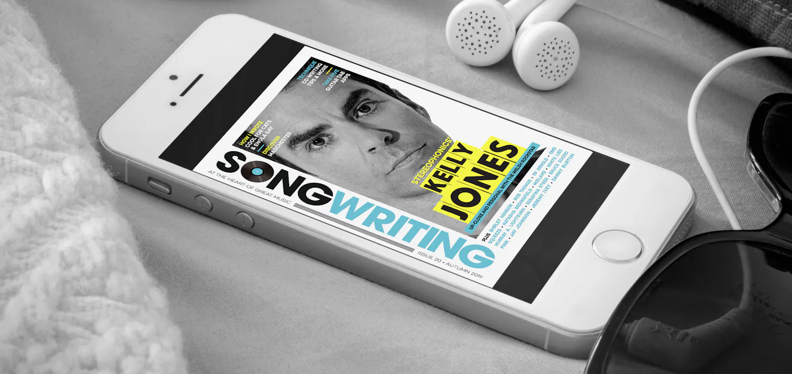 Stereophonics' Kelly Jones, Garbage's Shirley Manson, Rob Thomas, P.P. Arnold, Natasha Bedingfield, Midland's Mark Wystrach, plus more interviews, tips, gear, news and reviews...