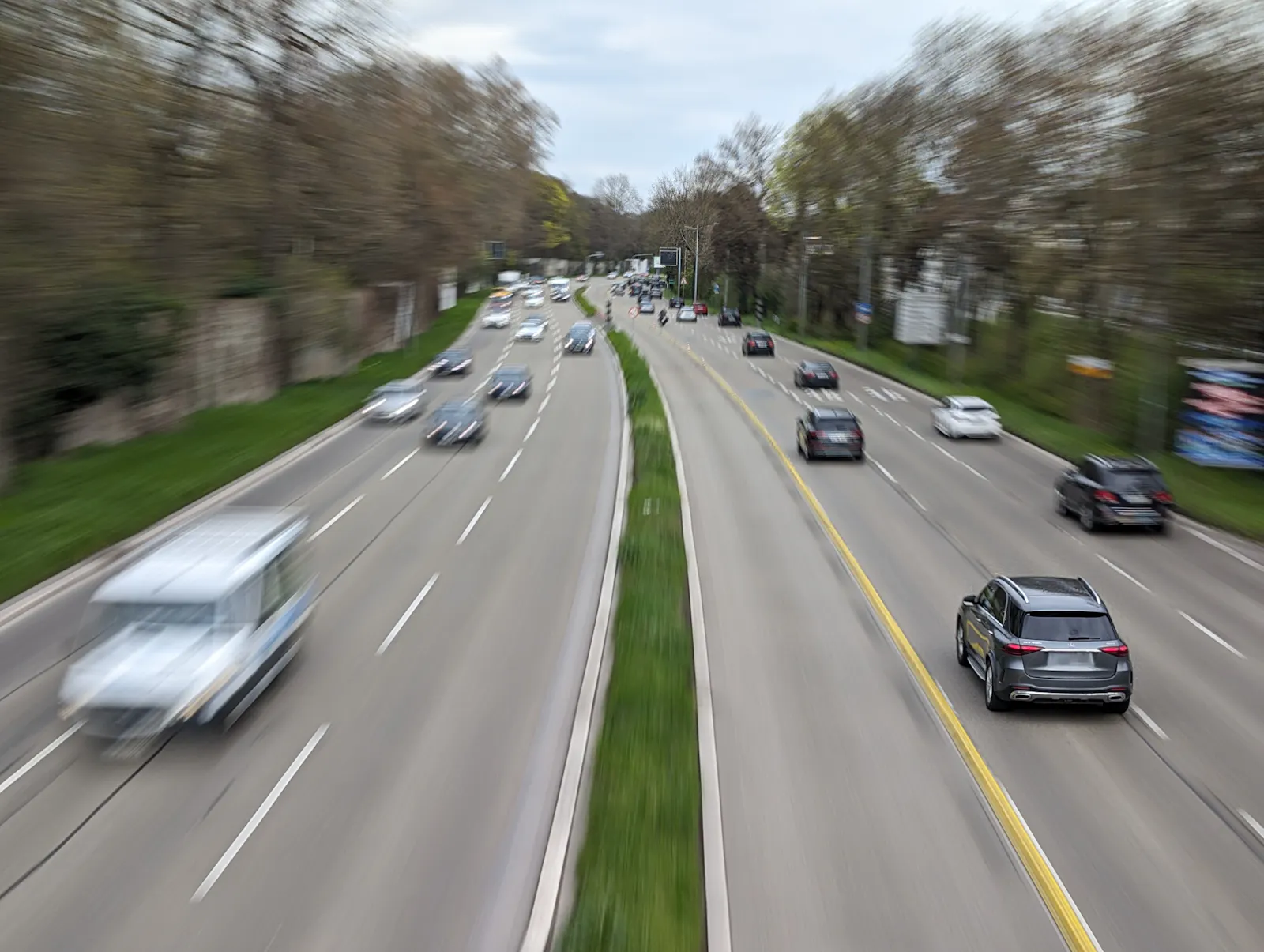 Ab Ende 2025 soll an der Cannstatter Straße / B 14 in Stuttgart-Ost der Nesenbach-Kanal erneuert werden. Foto: Jürgen Brand