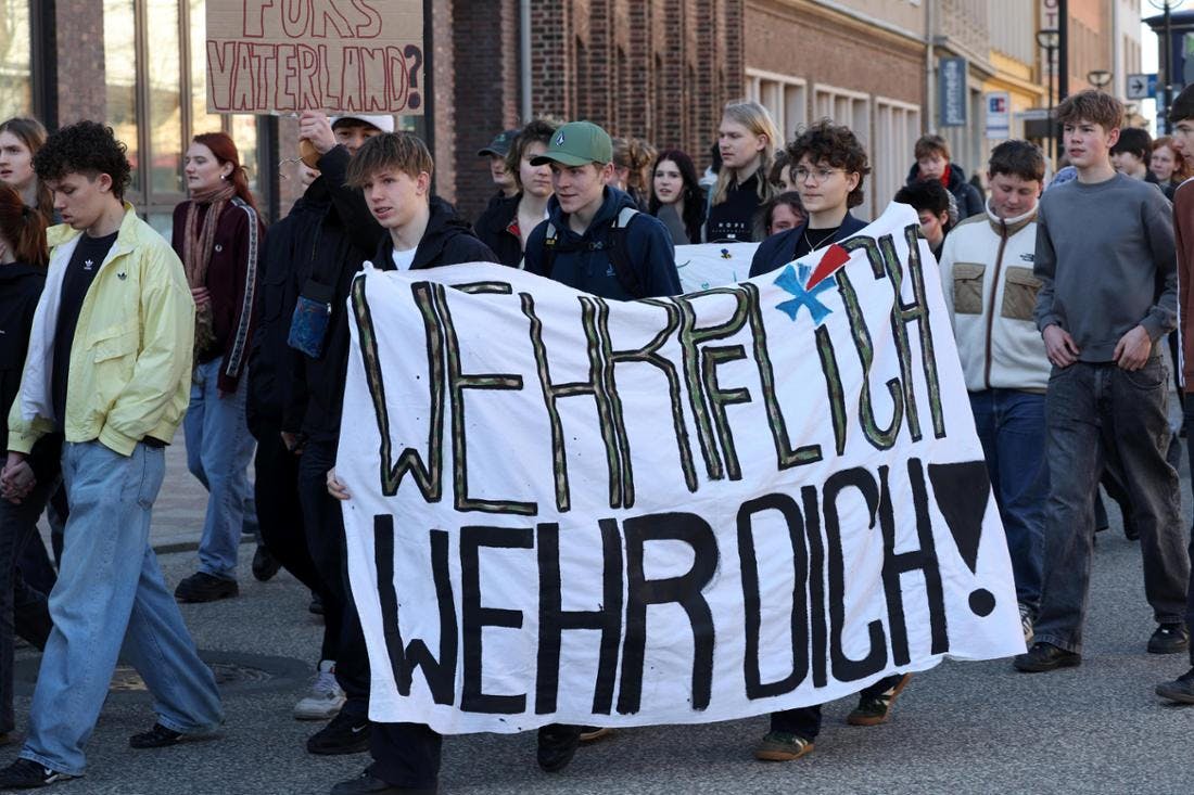 WEHRpflicht oder WEHRdich? Generalverdacht und Entzug der Grundrechte sind der Ausdruck des Vertrauensmangels von Seiten der Regierung.