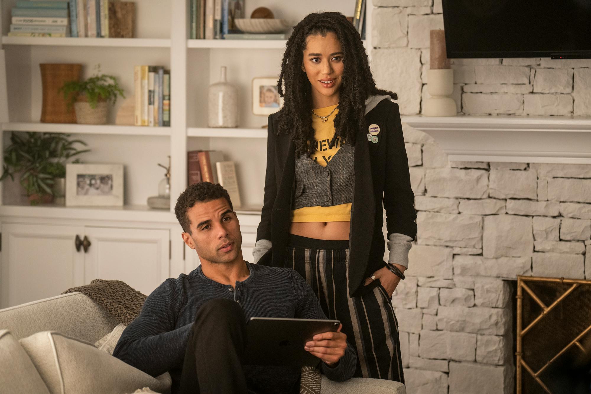 Die Geschwister Chad (Mason Gooding) und Mindy (Jasmin Savoy Brown) sind ehrgeizig... und tödlich? // Foto von: Jessica Miglio © 2025 PARAMOUNT PICTURES. ALL RIGHTS RESERVED.