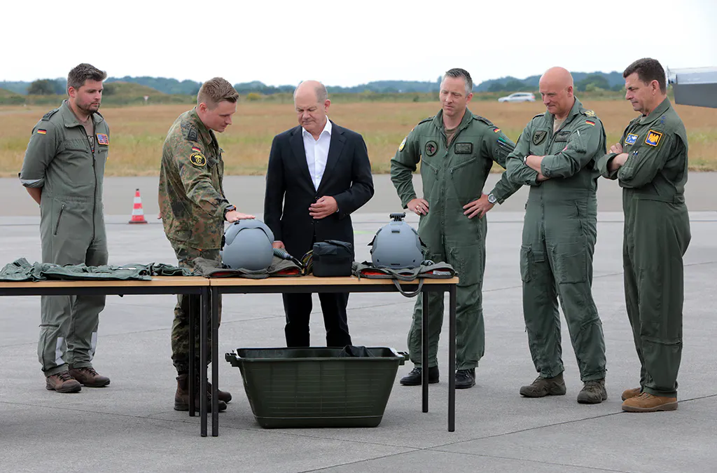Fototermin: Briefing des Kanzlers