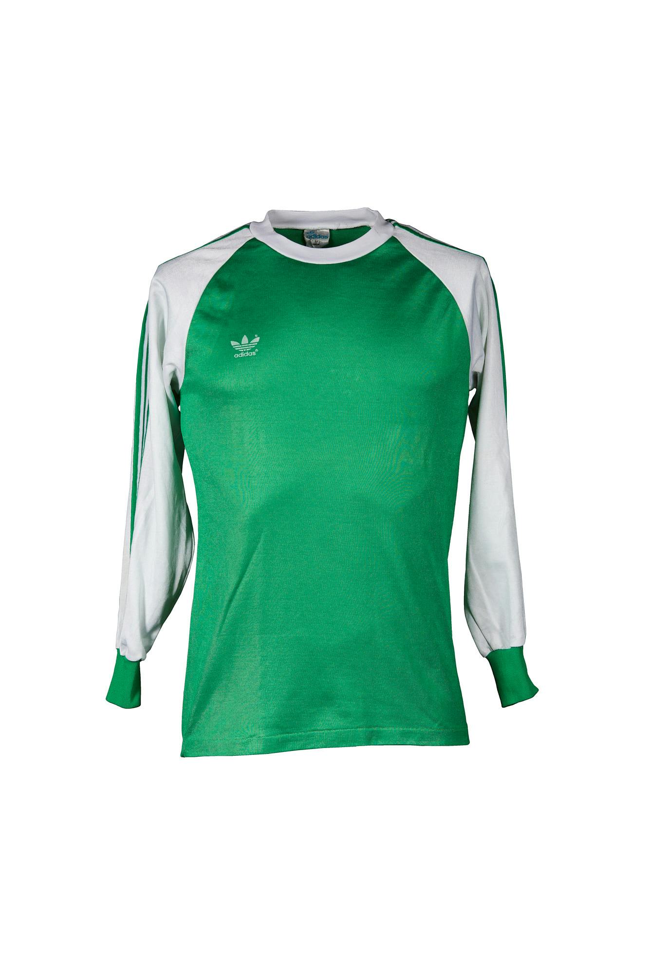 Eintracht Trikot von Jürgen Grabowski aus dem UEFA-Pokalspiel gegen Feyenoord Rotterdam am 28. November 1979