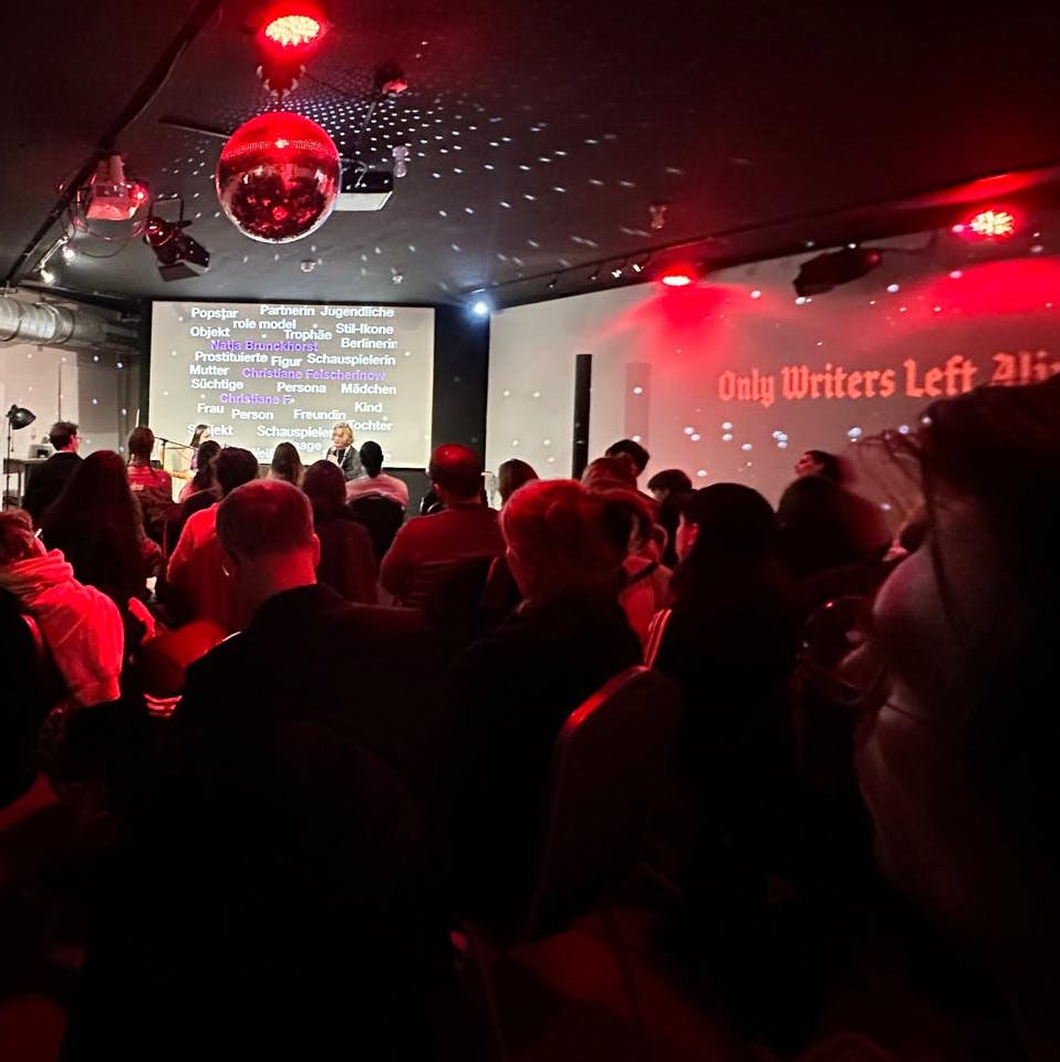 Voller Saal