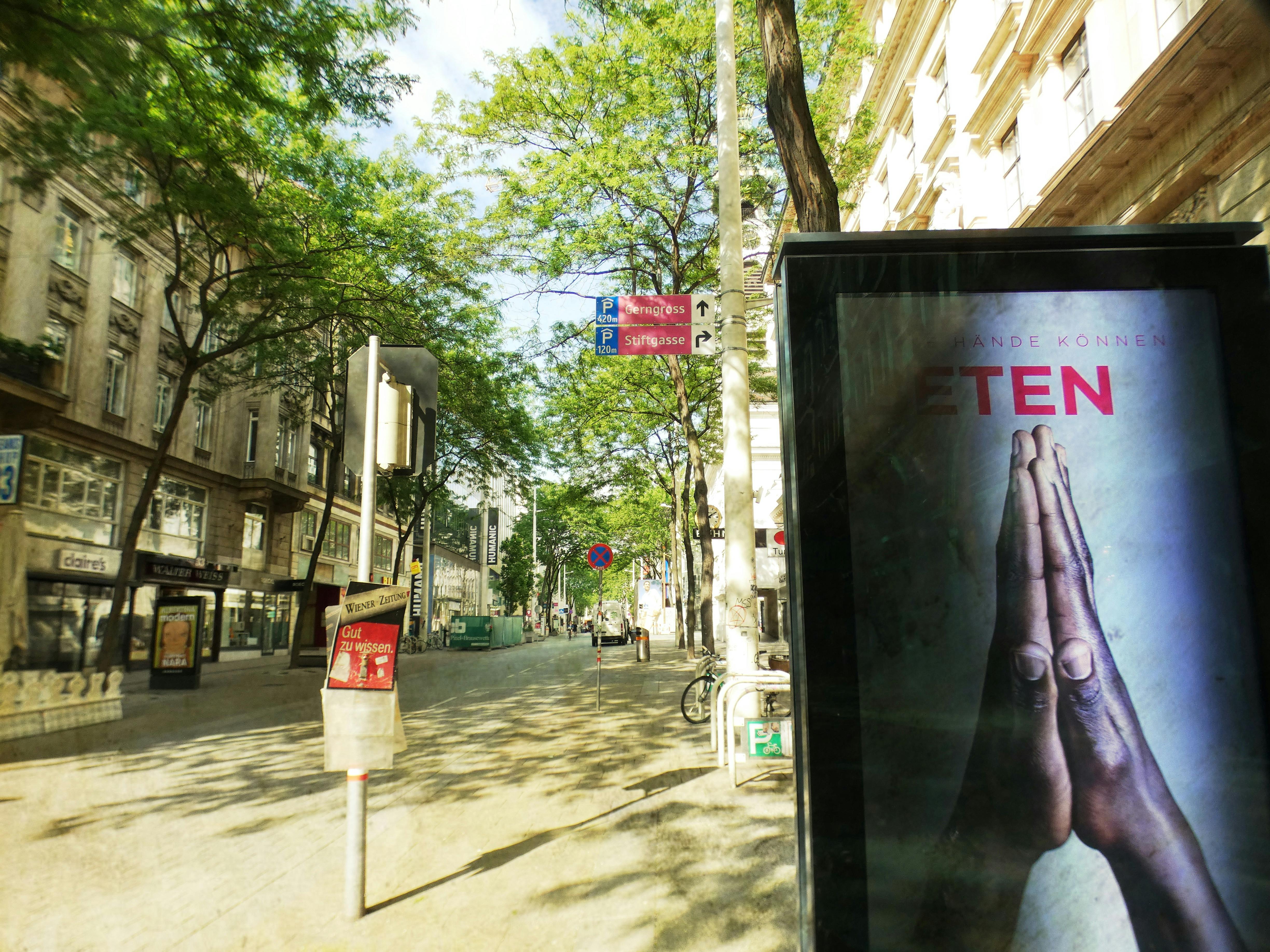 Auf den Straßen in Wien




Auflage : 10
Größe   : 30 x 40 cm





Als Mitglied erhältst du einen Rabatt von 10% vom Preis.

Preise sind telefonisch zu erfragen oder per Email

Interessiert? Schreib mir einfach an cege@gmx.de

oder nehmt über meine Webseite Kontakt zu mir auf.