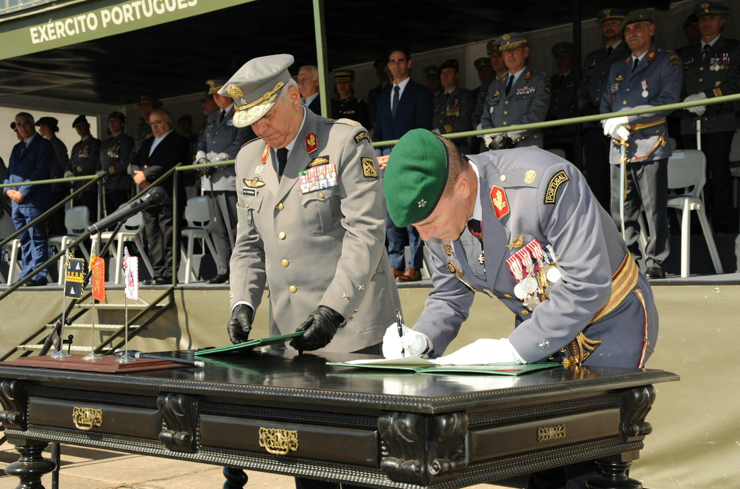 Brigadeito General Paulo Pereira tomou posse como novo Comandante da Brigada de Reação Rápida. Foto: Exército