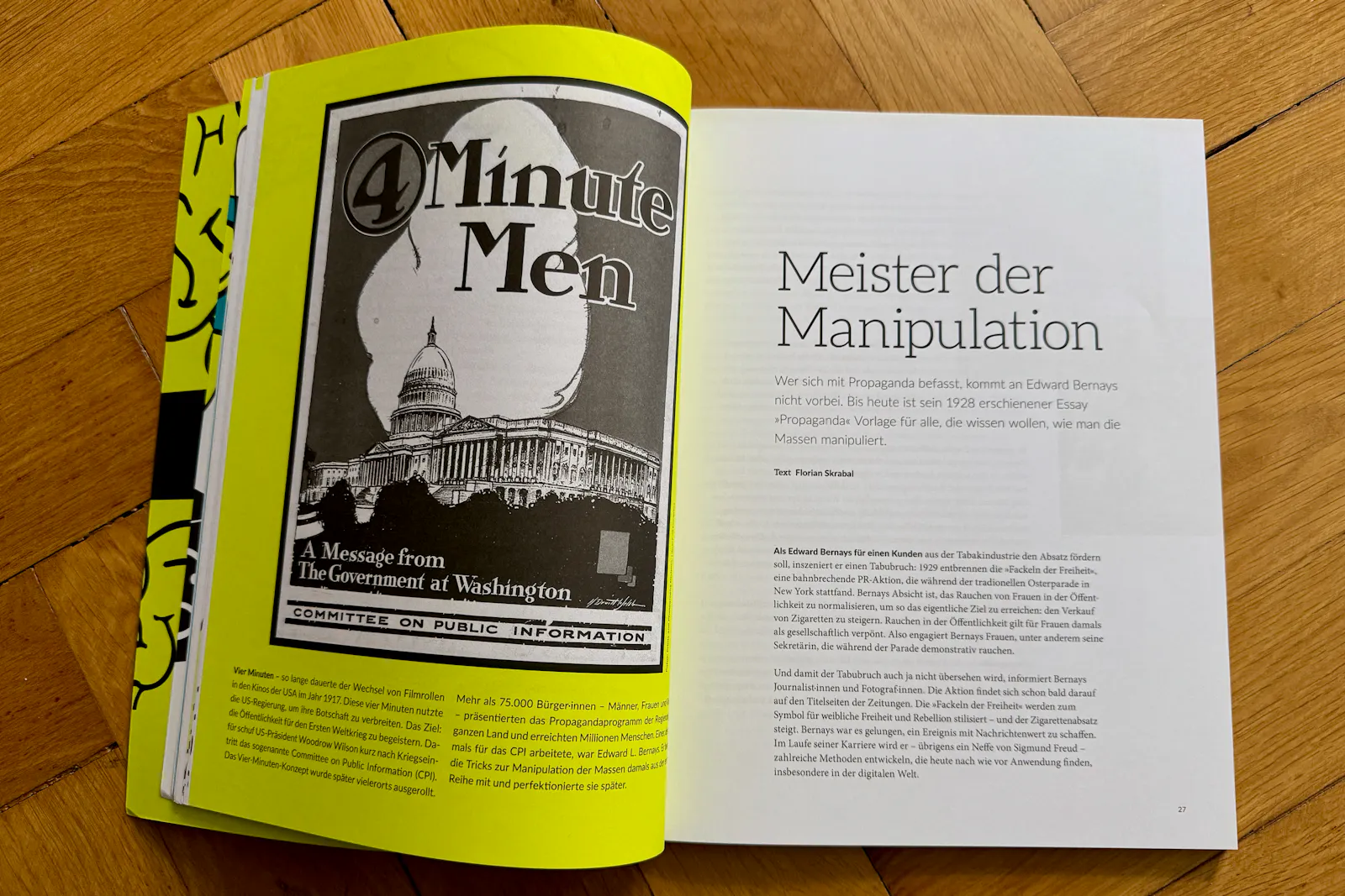 Aufgeschlagenes Dossier-Magazin mit Story