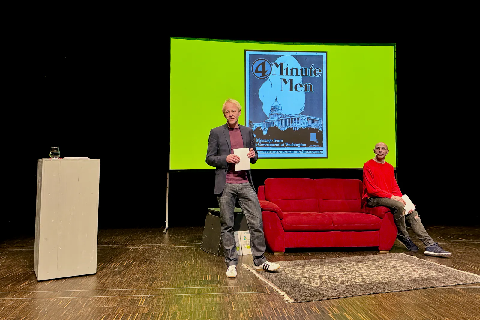 Dossier-Gründer Florian Skrabal und Schauspieler