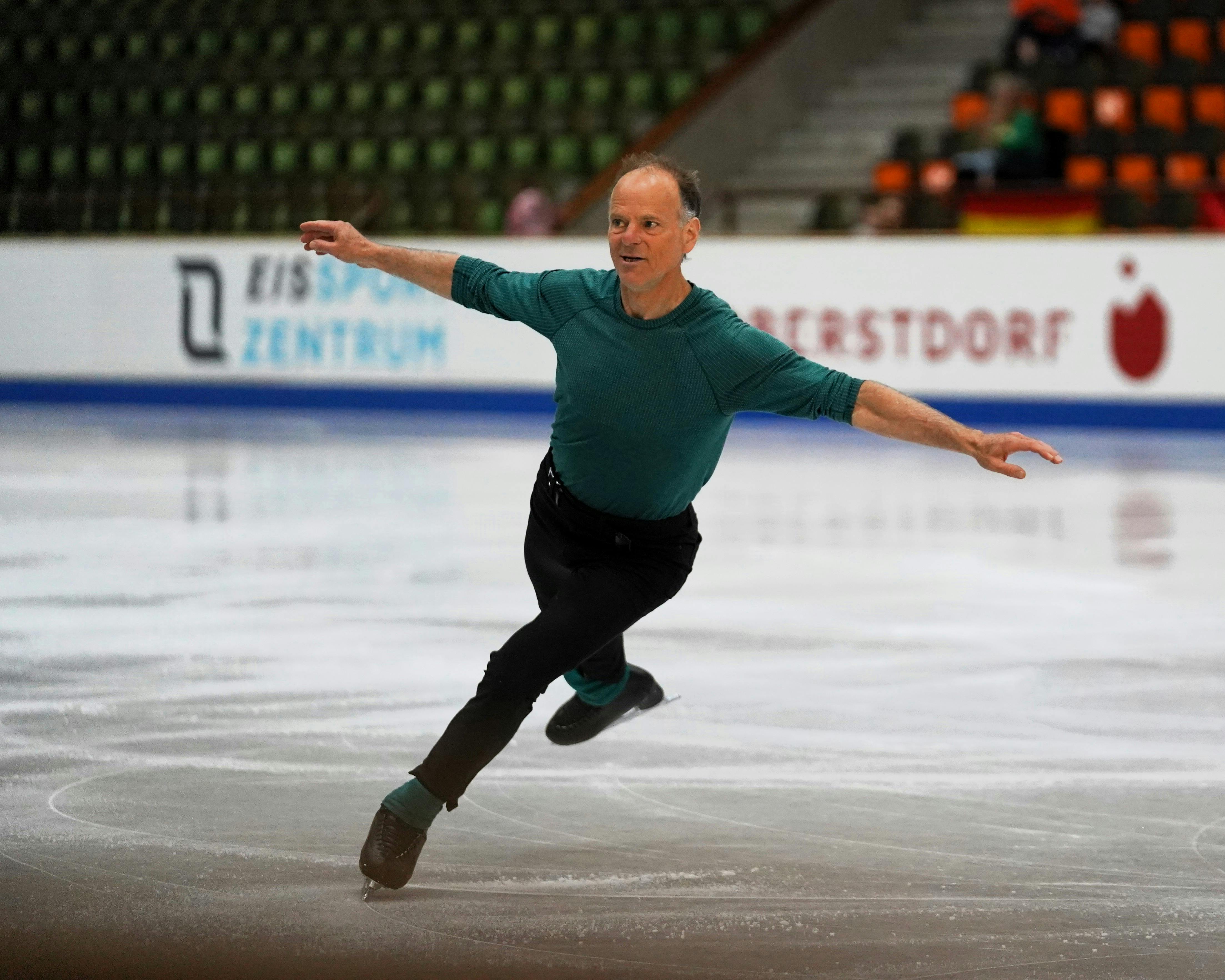 Gary Beacom bei der Kür beim ISU Adult