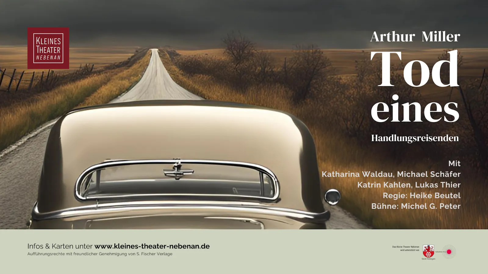 Das Banner des Plakates. Ein Auto fährt auf einer Landstraße.