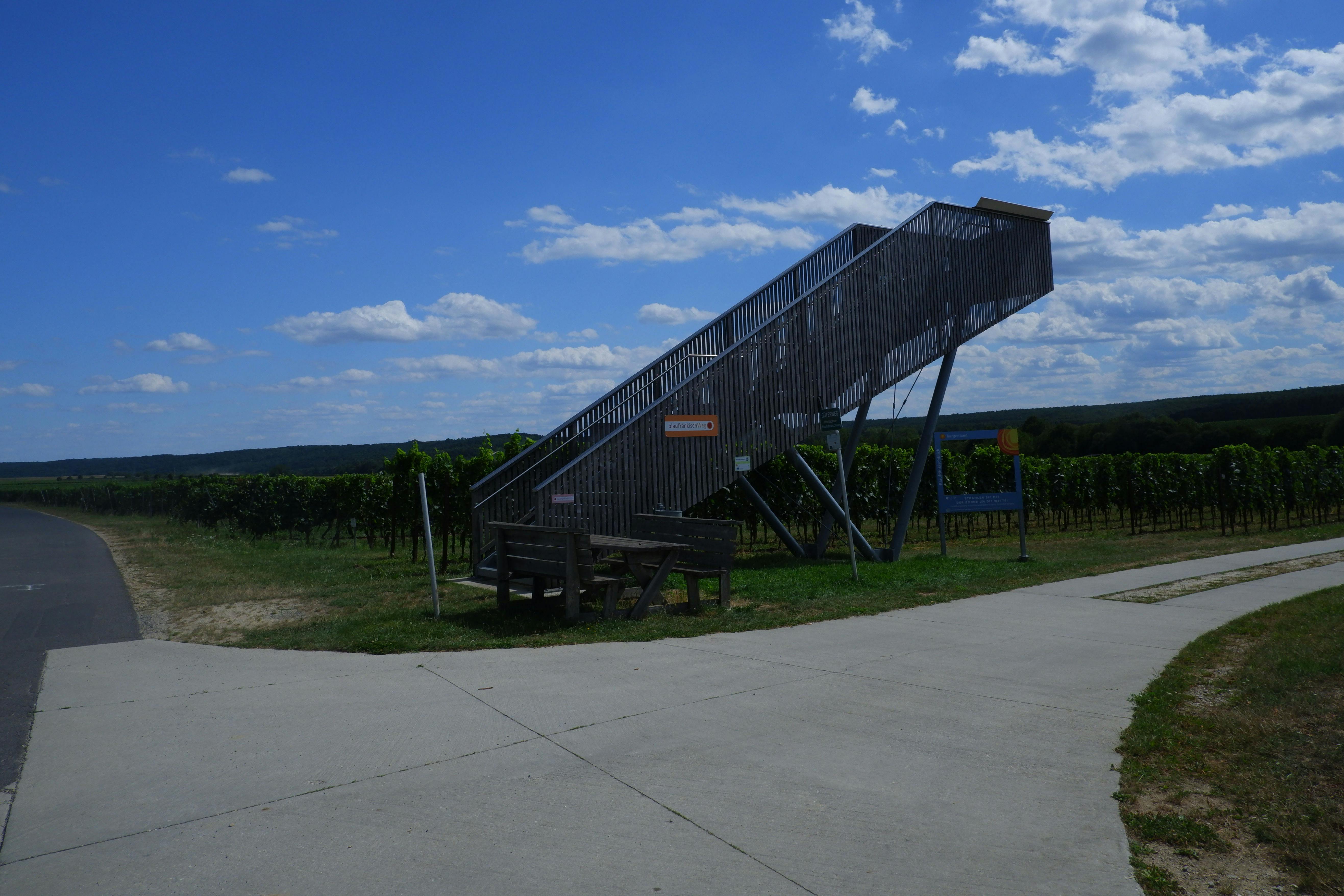 Aussichtswarte "Blaufränkischblick" in Horitschon