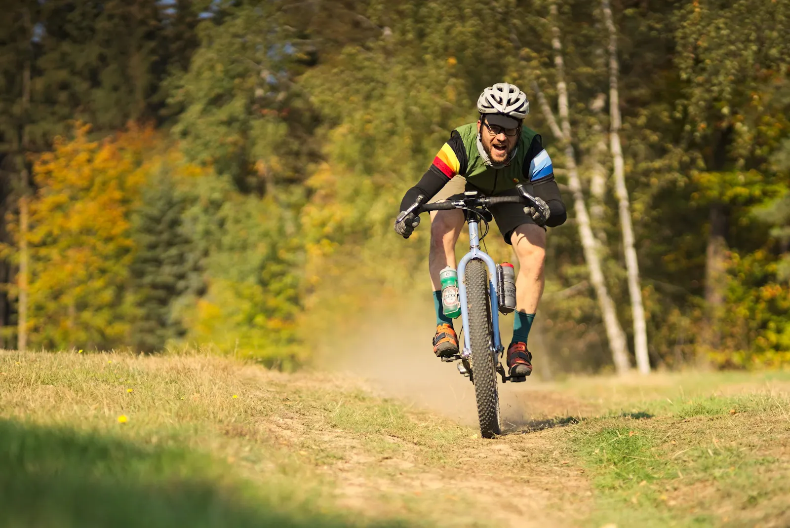 Gerolf und einer seiner Rennlenker in freier Wildbahn.