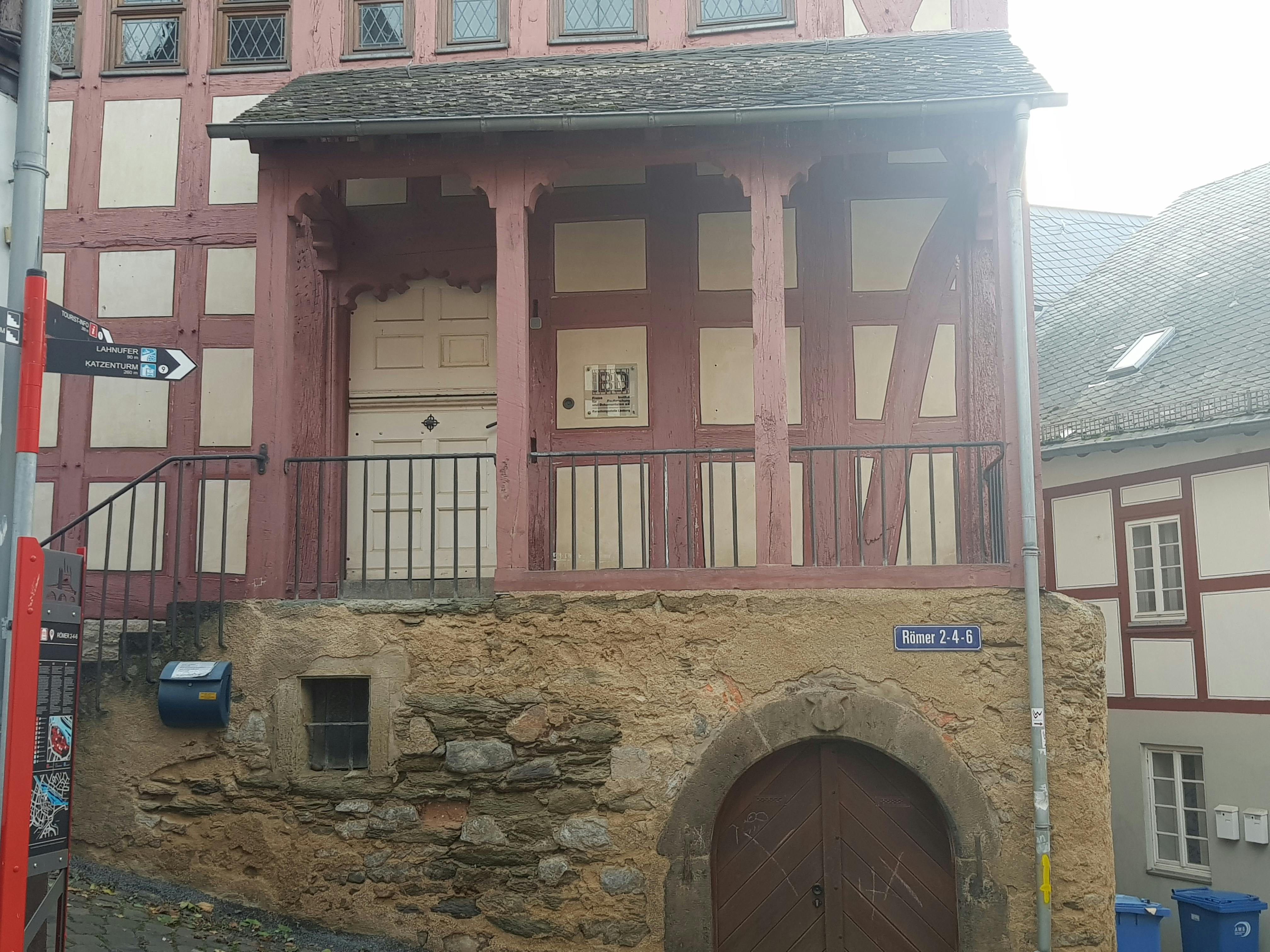 Der Römer 2-4-6 zählt zu den ältesten freistehenden Fachwerkhäusern in Deutschland.