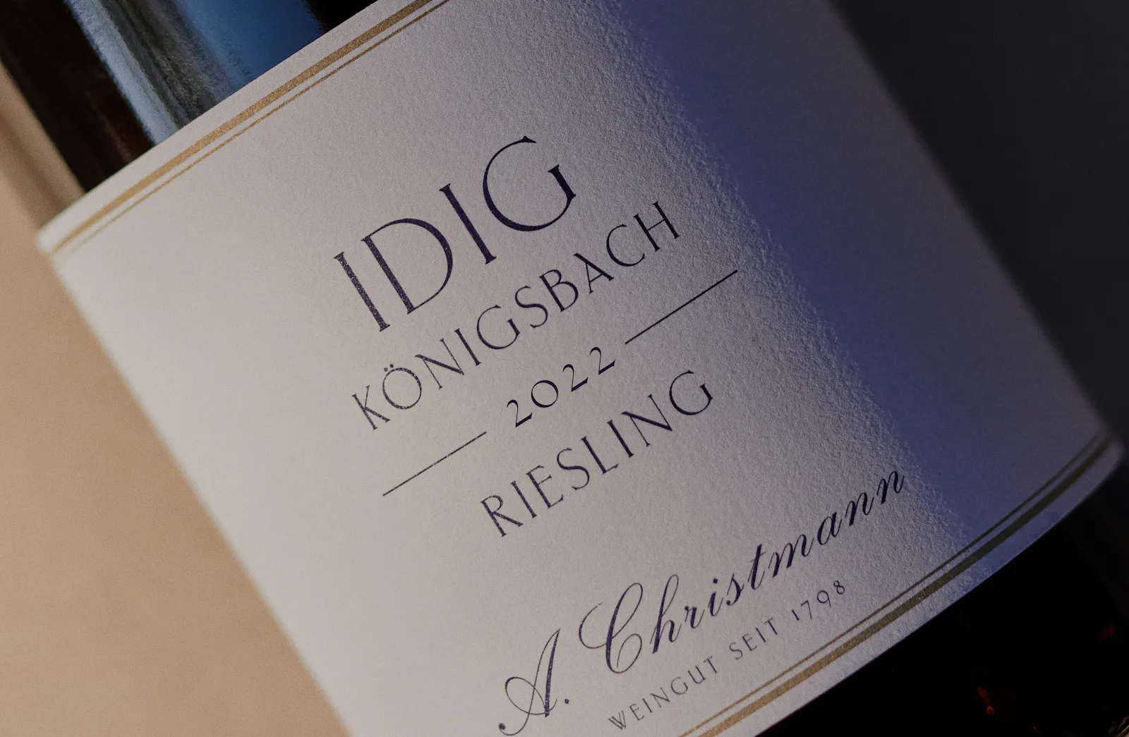 Etikett auf einer Weinflasche