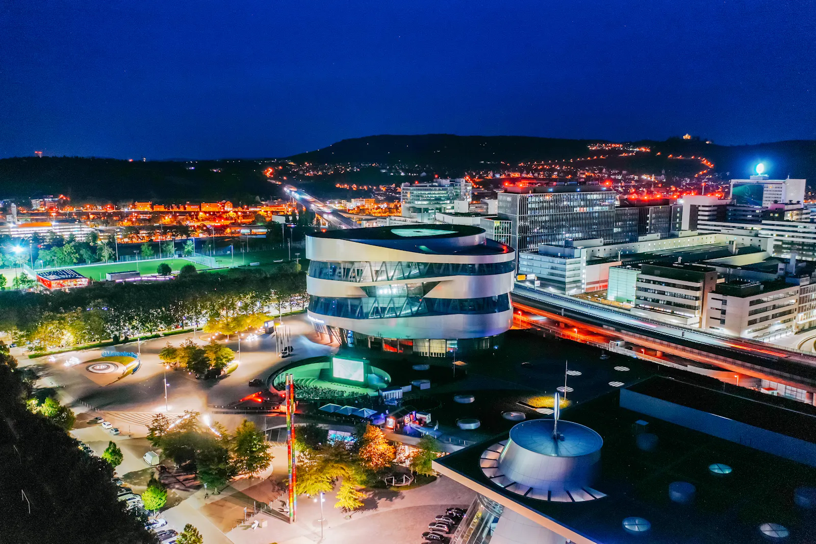 Open Air Kino 2023 am Mercedes-Benz Museum. Foto: Mercedes-Benz Classic Archive D794693