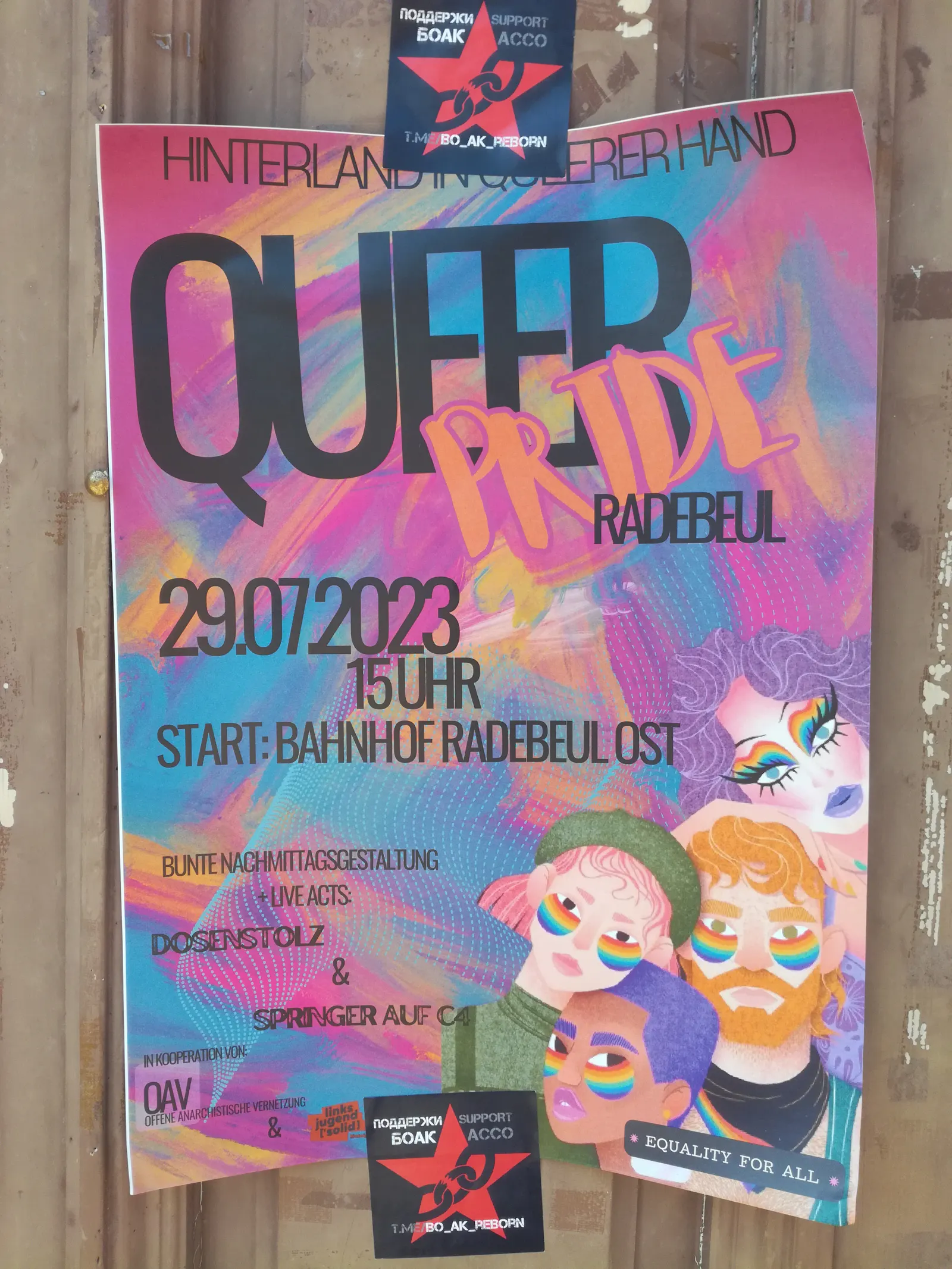 Plakat der Queer Pride Radebeul 2023. Bunt gestaltet.