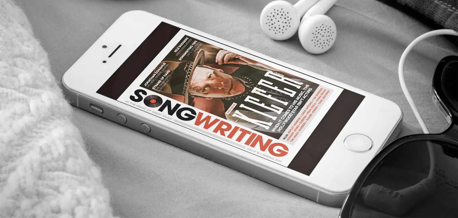 Kiefer Sutherland, Ashley Monroe, Chris Difford, Howard Jones, Tim Burgess, plus more interviews, tips, gear, news and reviews...
