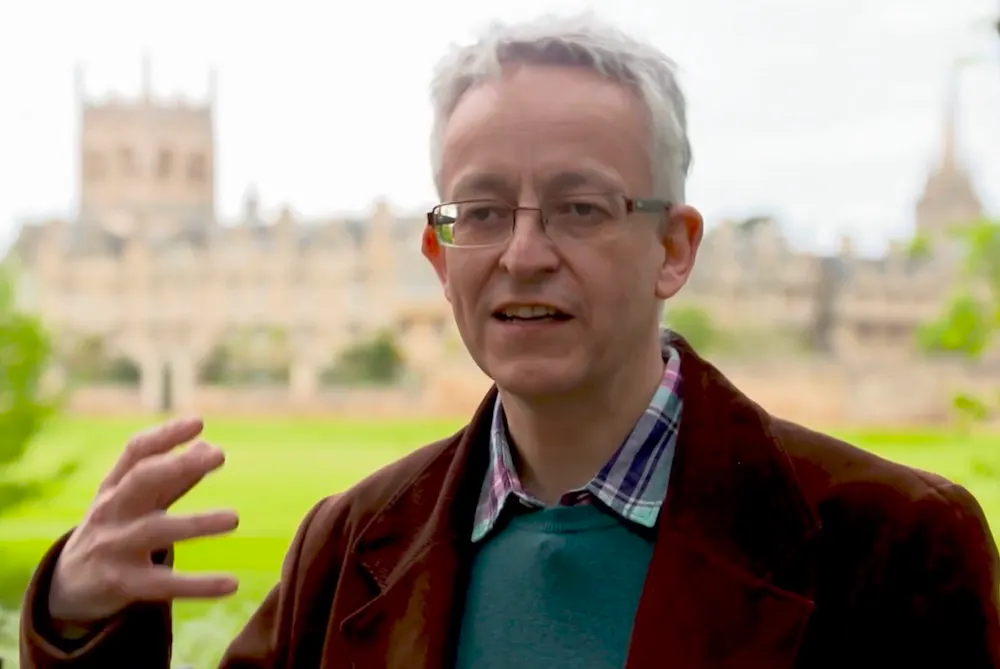 John Garth with Merton College, Oxford, in background (© Euromaxx)